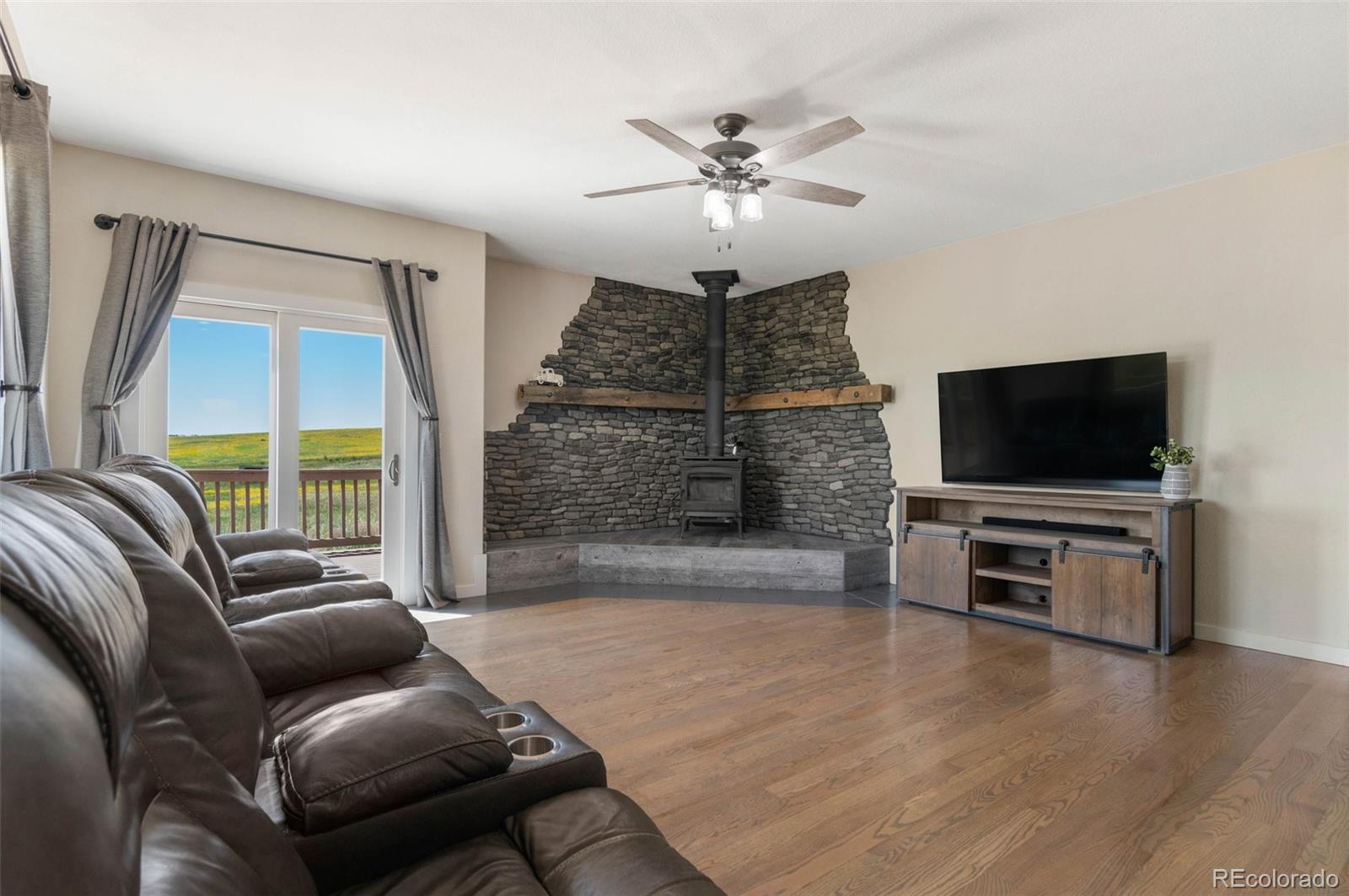 27083 Pine Vista Circle