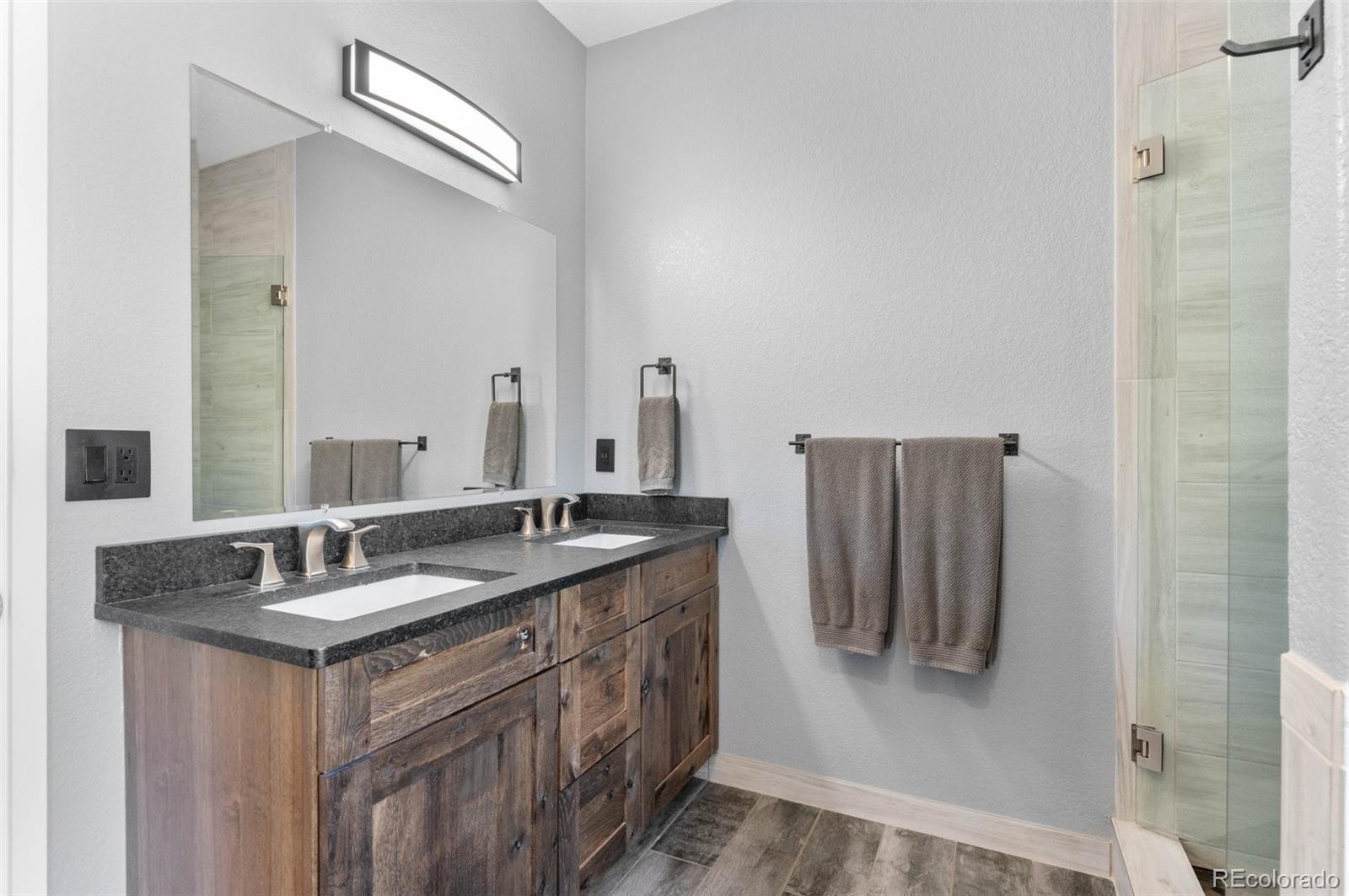 27083 Pine Vista Circle