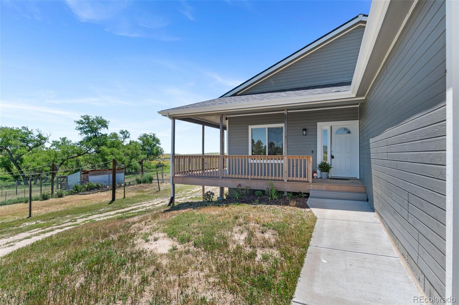 27083 Pine Vista Circle