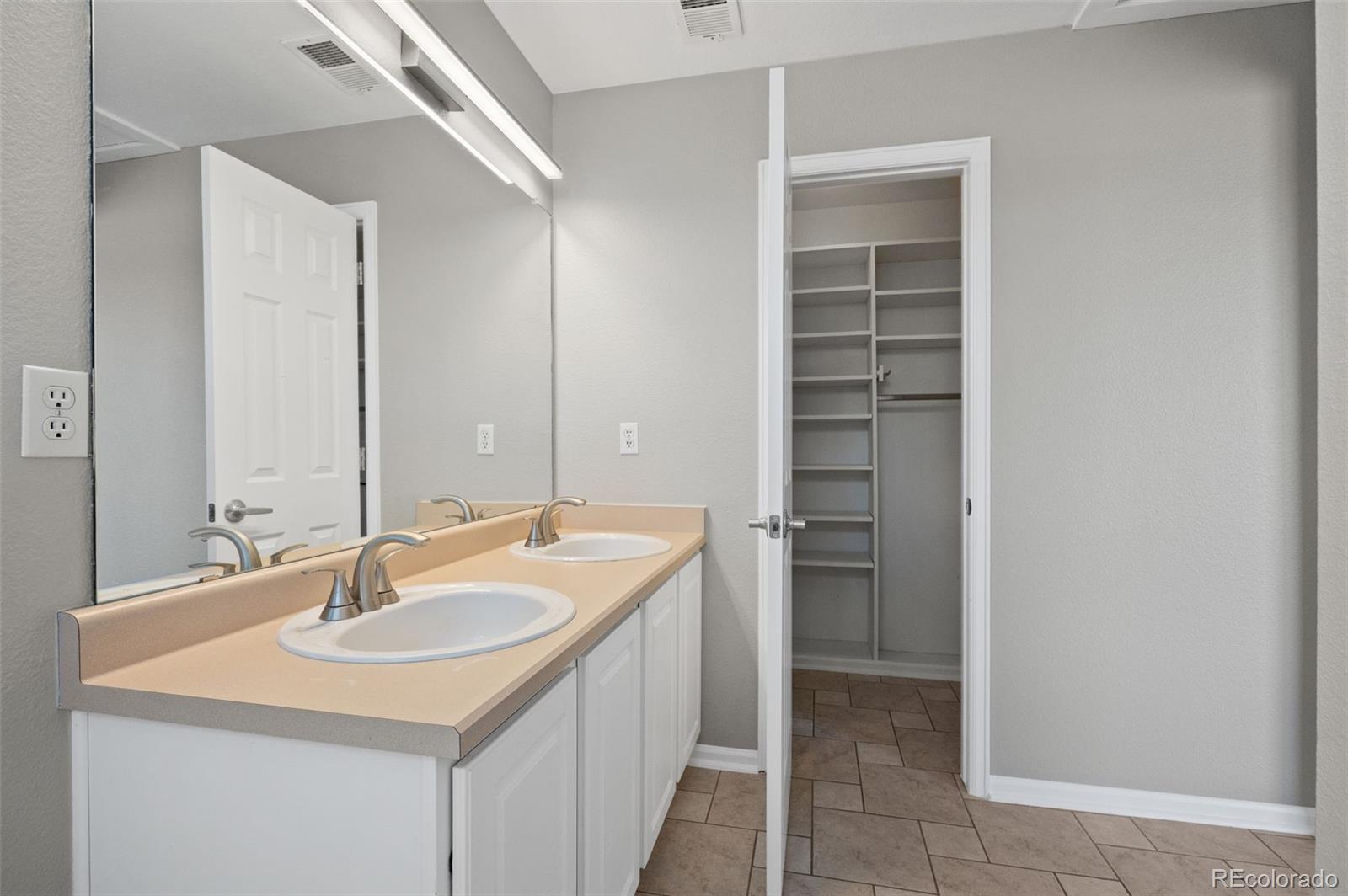 10054 Kingston Court