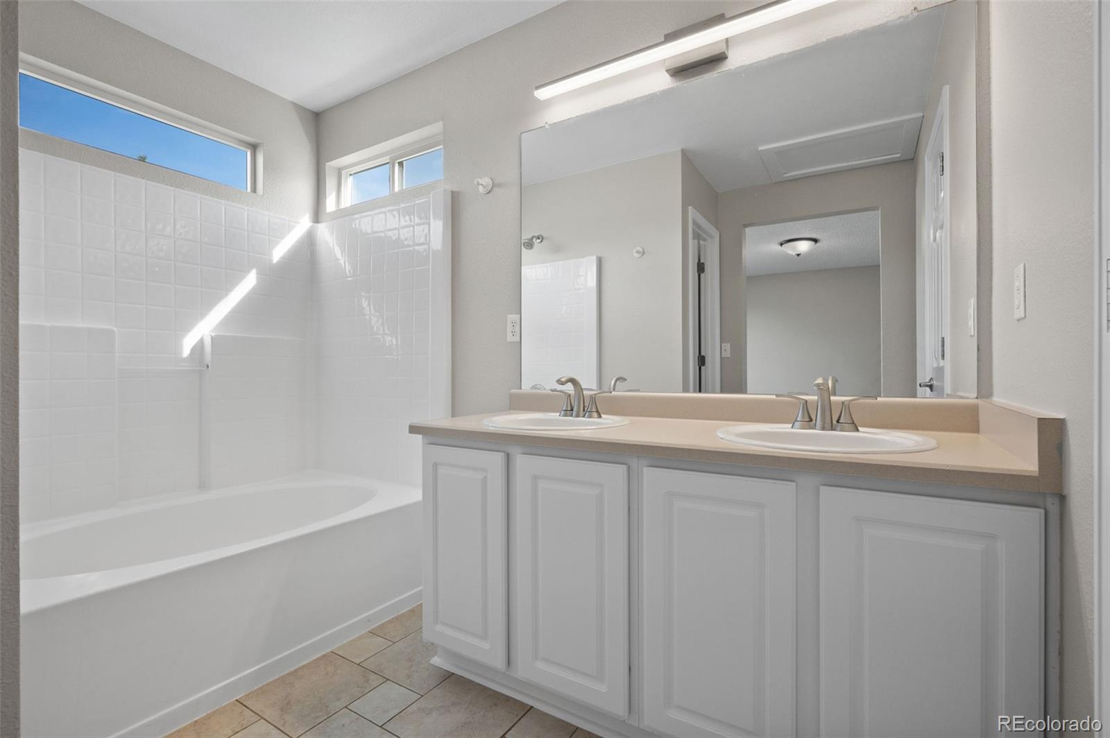 10054 Kingston Court