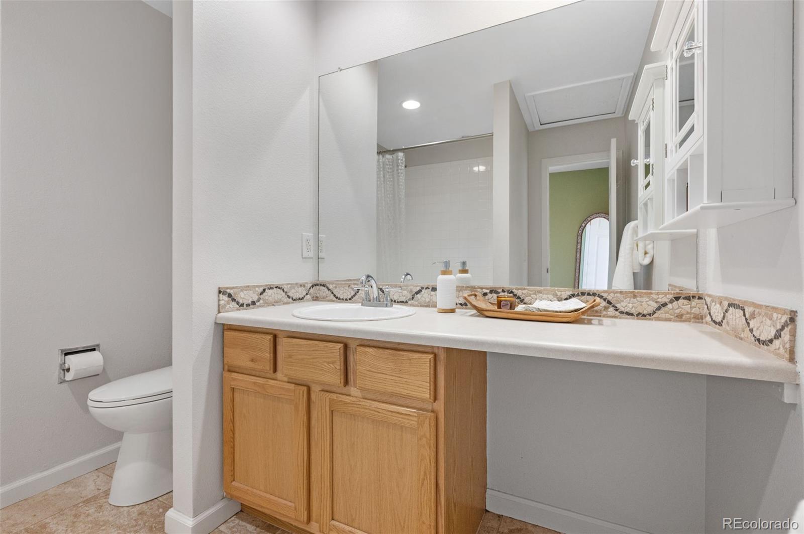 9063 W Phillips Drive