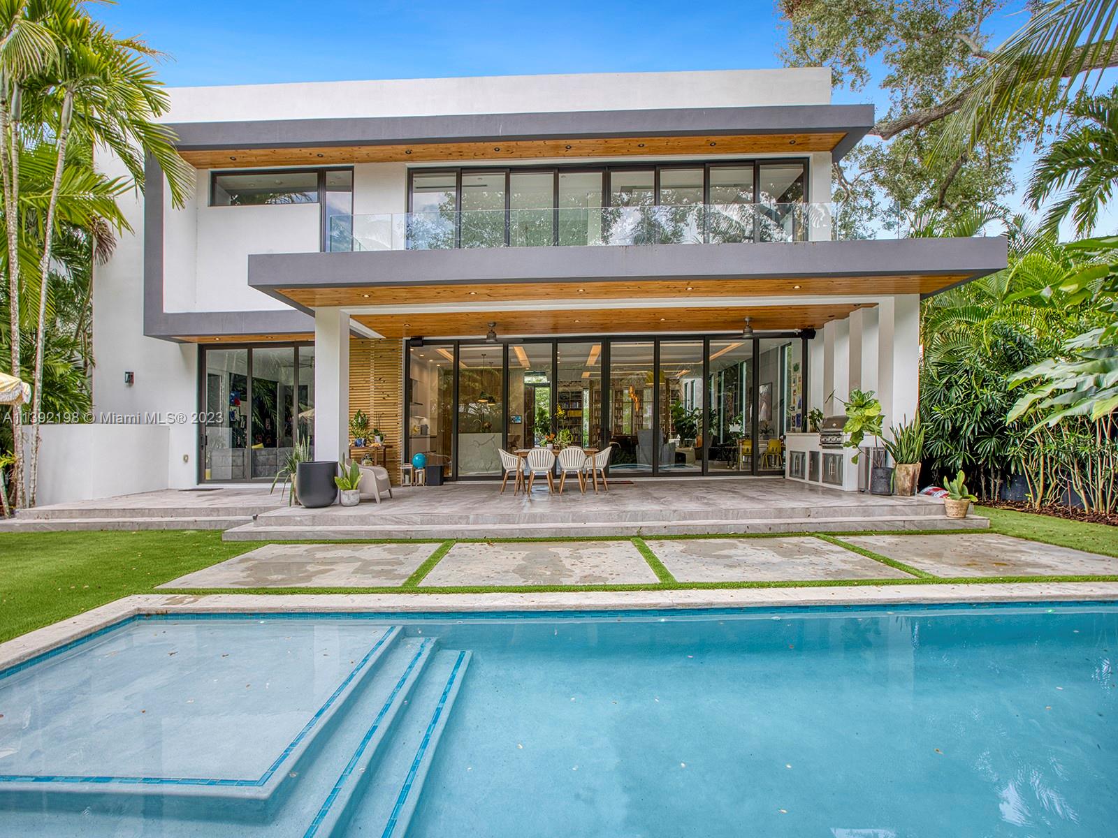 7250 SW 52nd Ct