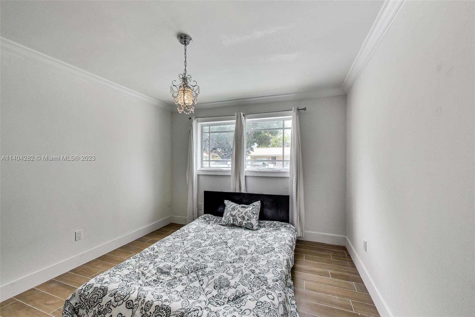 20 NW 135th Ave