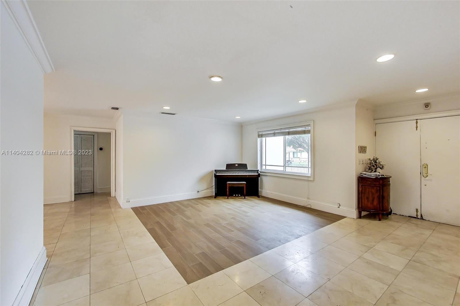 20 NW 135th Ave