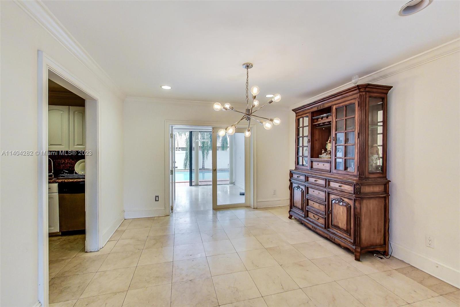 20 NW 135th Ave