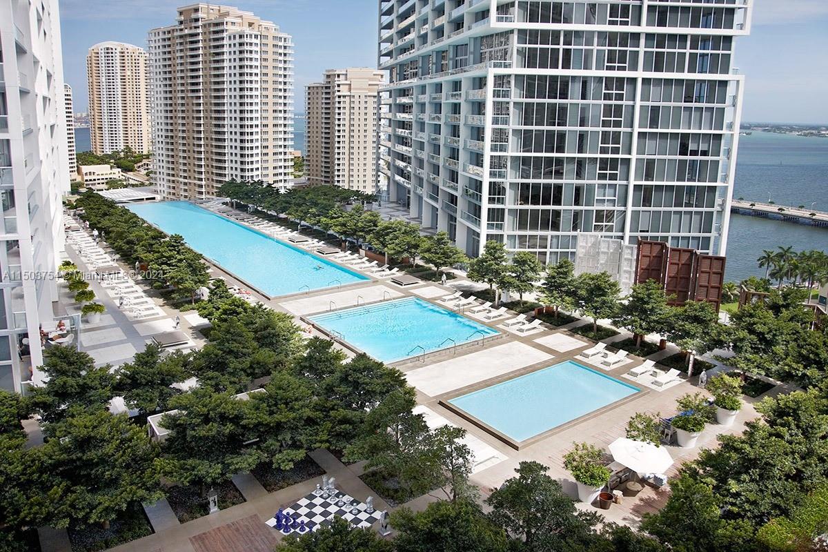 465 Brickell Ave # 418