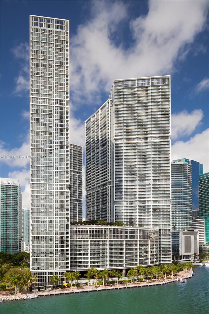 465 Brickell Ave # 418