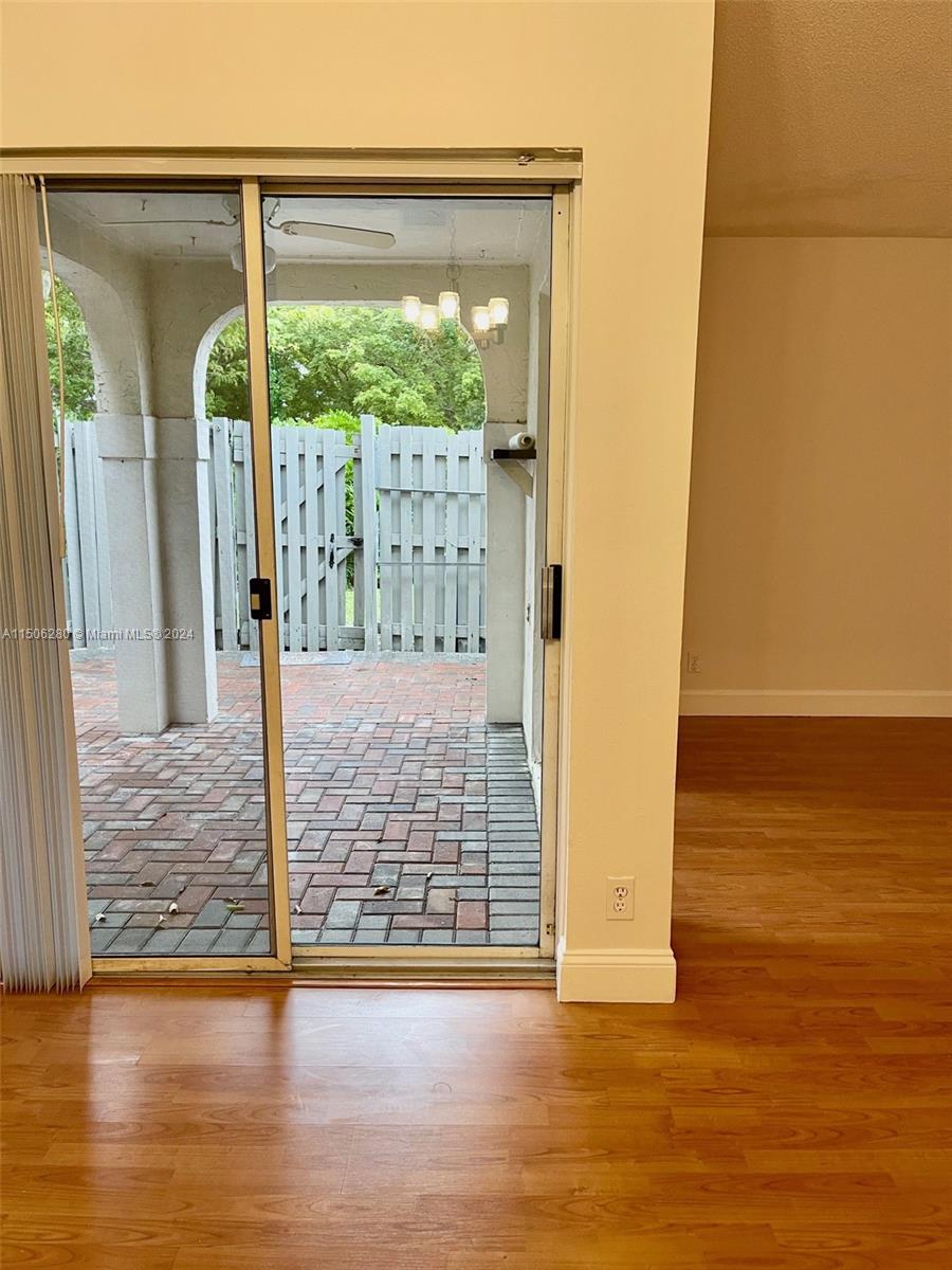 1419 Cottonwood Cir # 1419