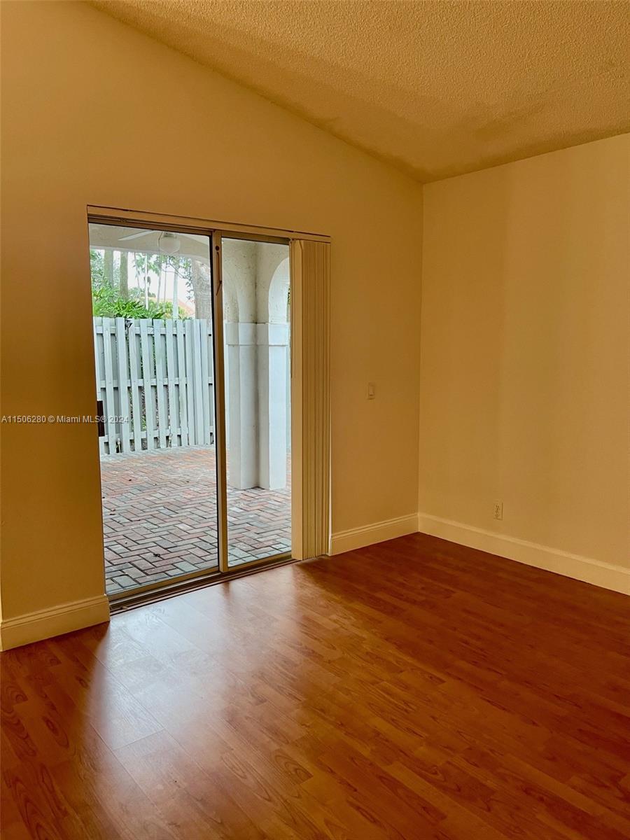 1419 Cottonwood Cir # 1419