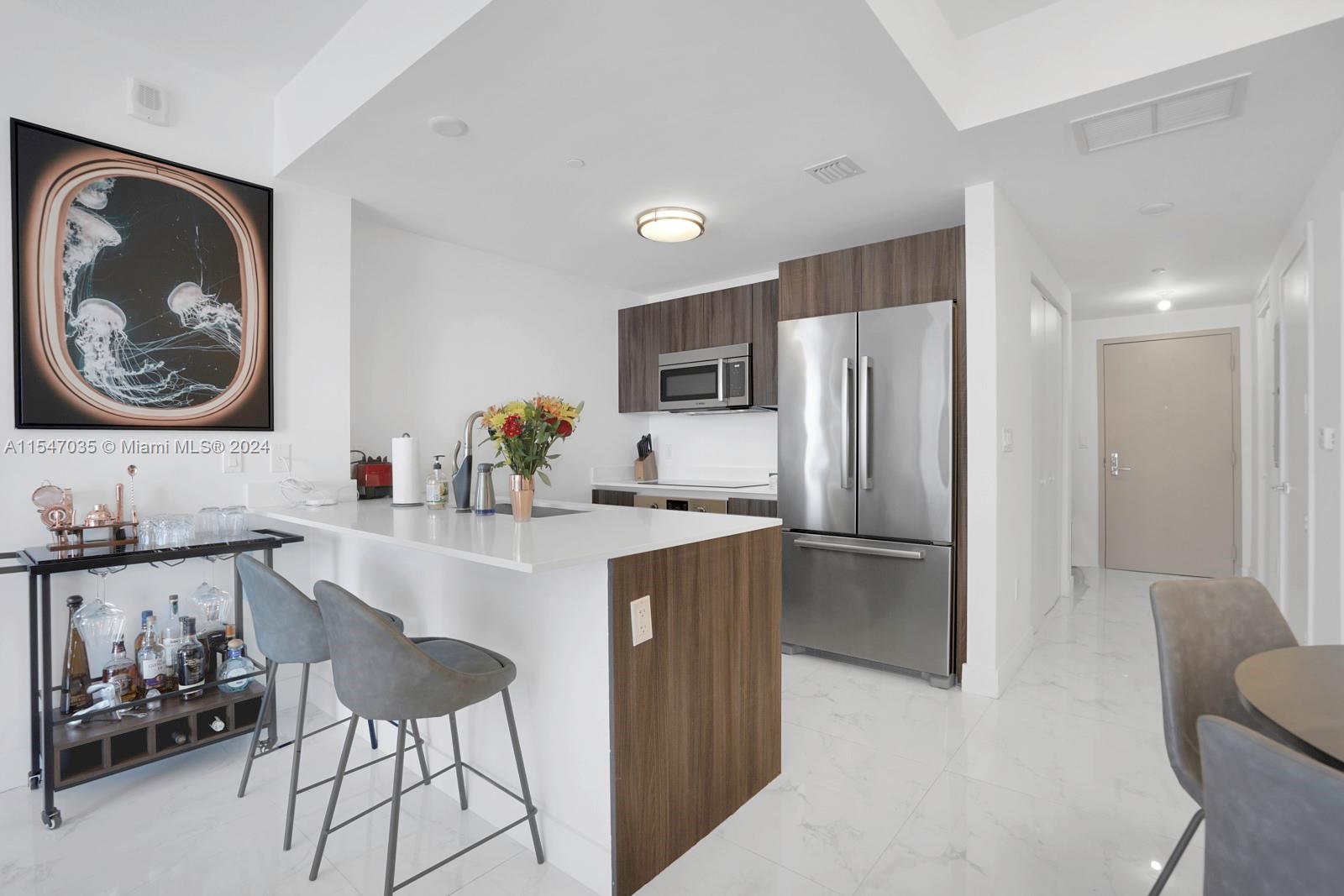 488 NE 18th St # 3804