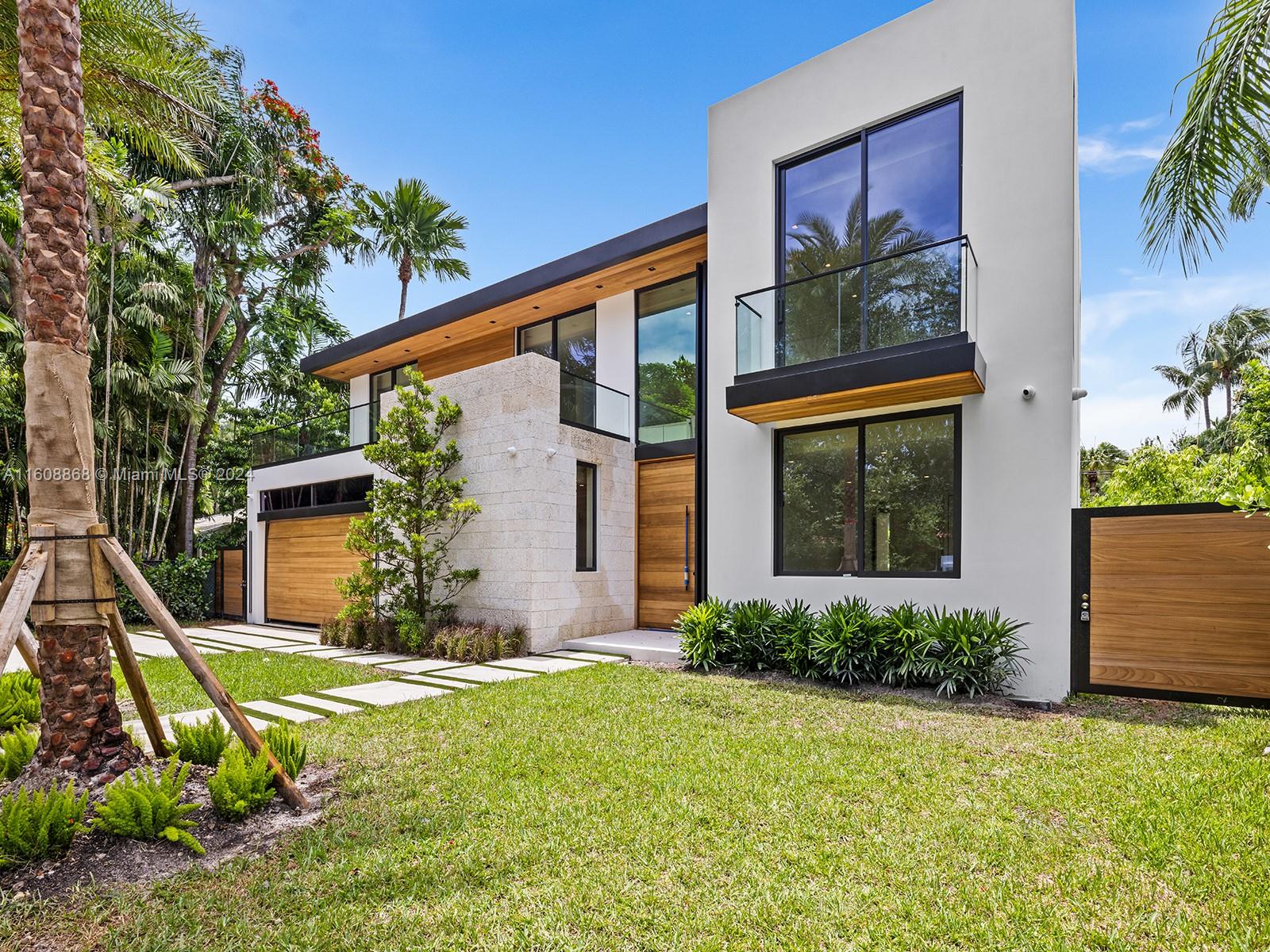 7300 SW 52nd Ct
