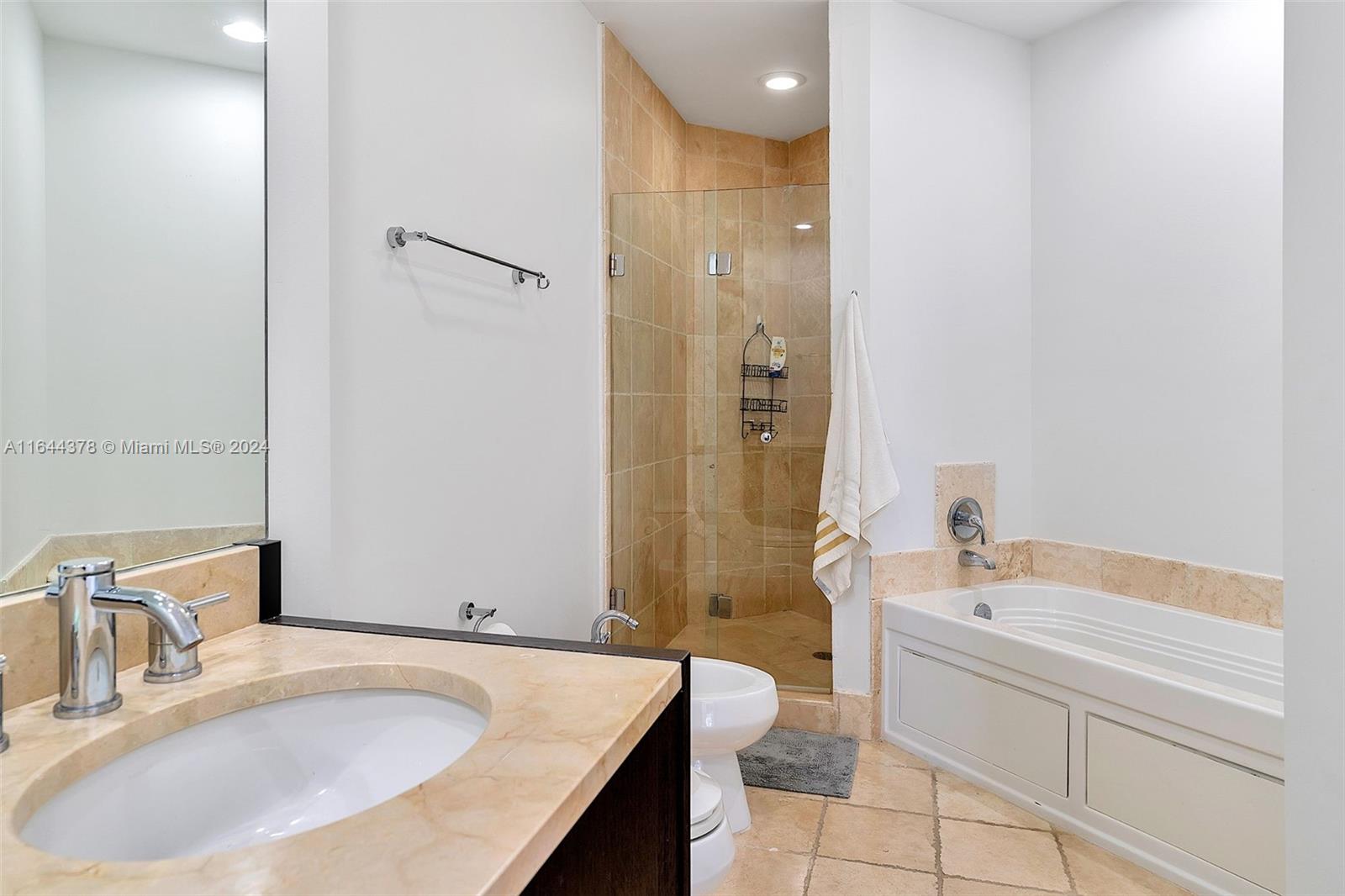 18201 Collins Ave, Unit 4109A