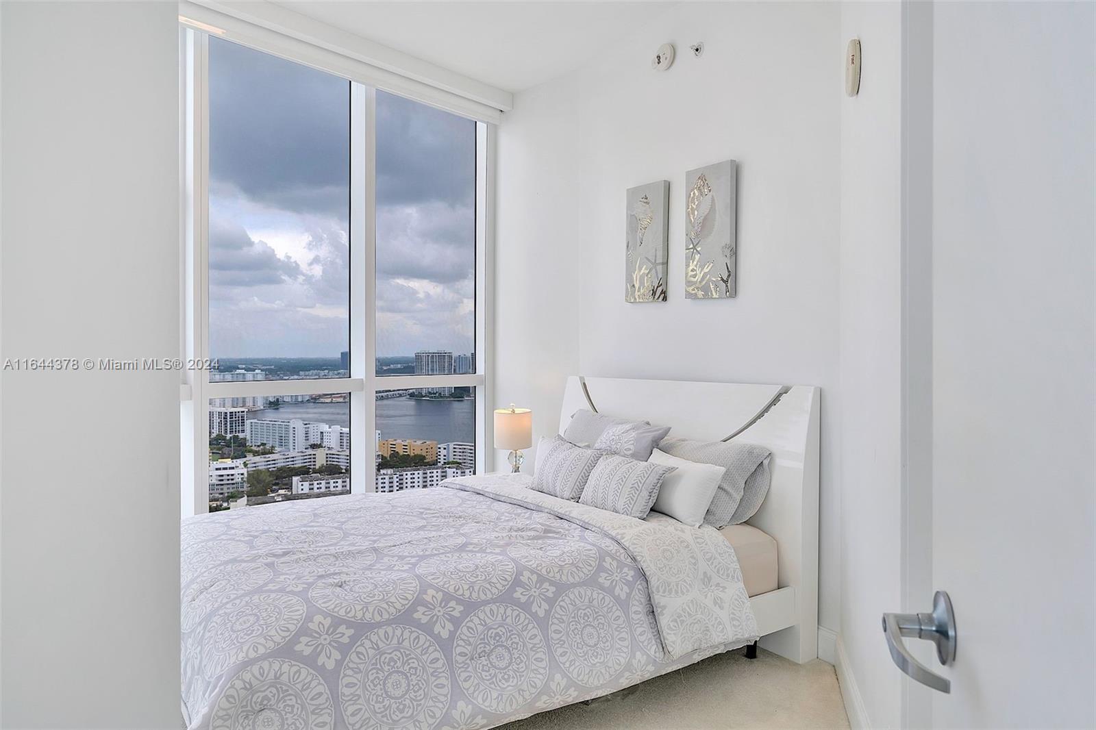 18201 Collins Ave, Unit 4109A