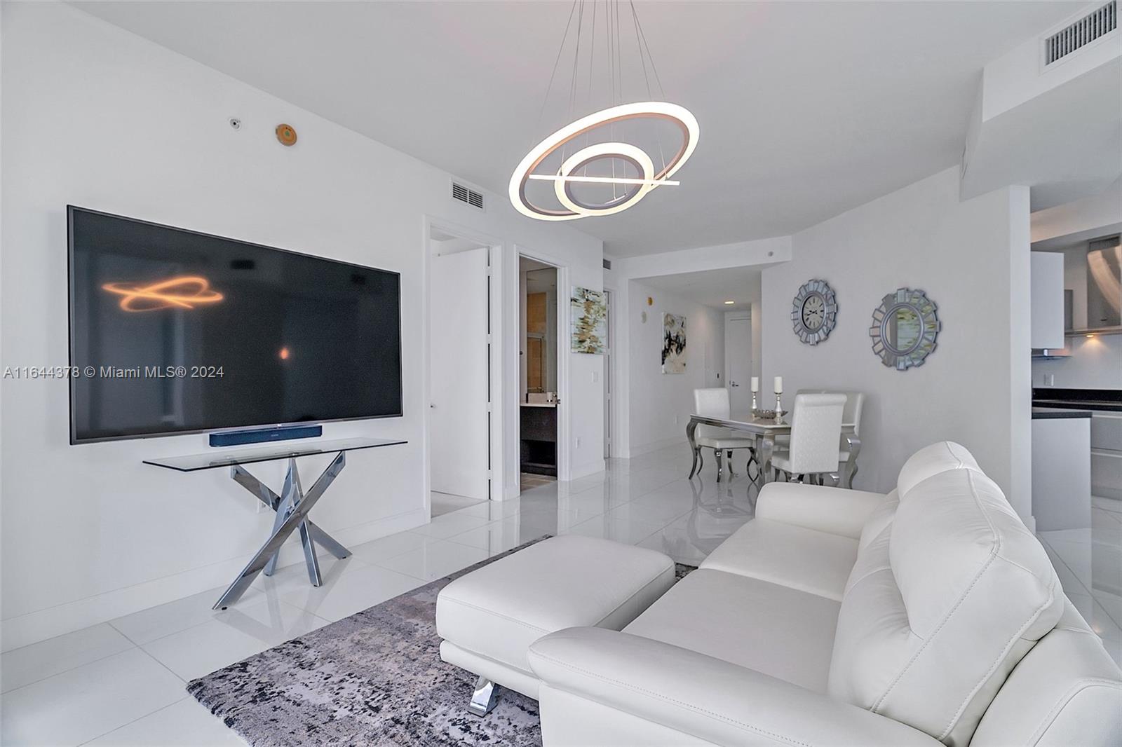 18201 Collins Ave, Unit 4109A
