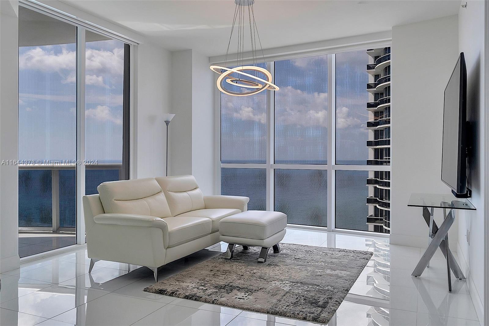 18201 Collins Ave, Unit 4109A