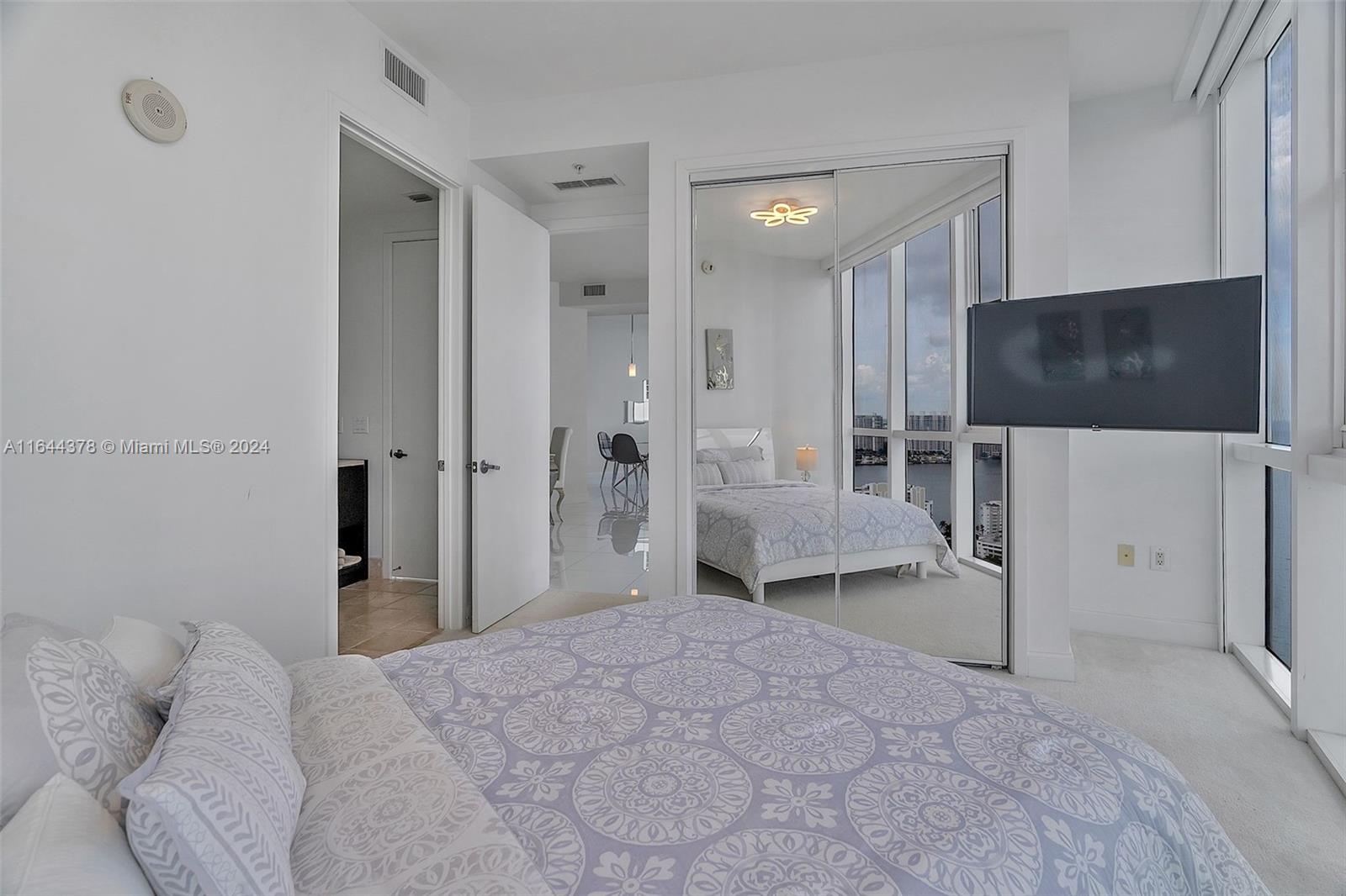 18201 Collins Ave, Unit 4109A