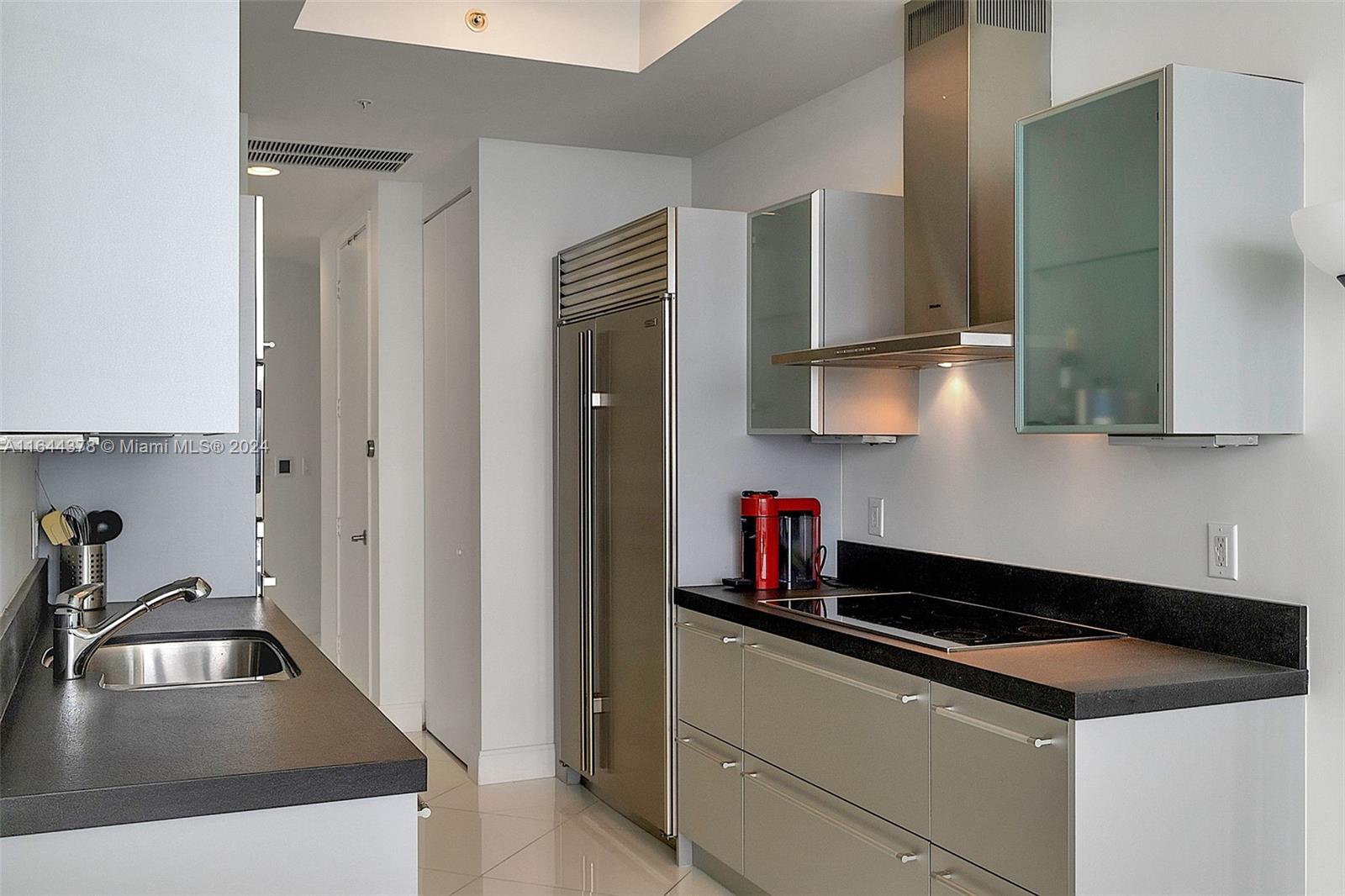 18201 Collins Ave, Unit 4109A