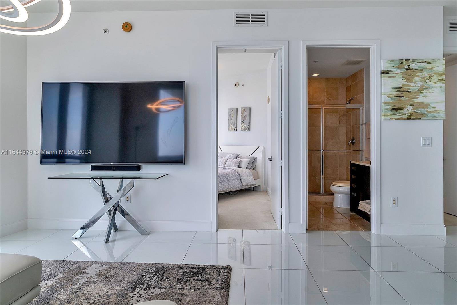 18201 Collins Ave, Unit 4109A