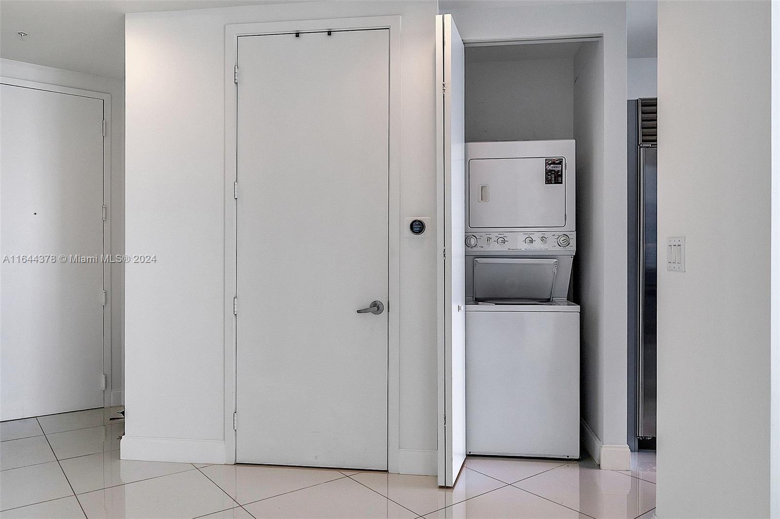 18201 Collins Ave, Unit 4109A