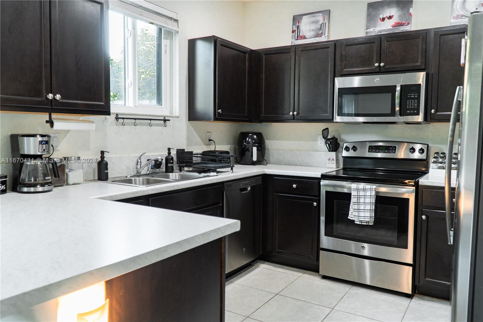 353 SE 37th Ter