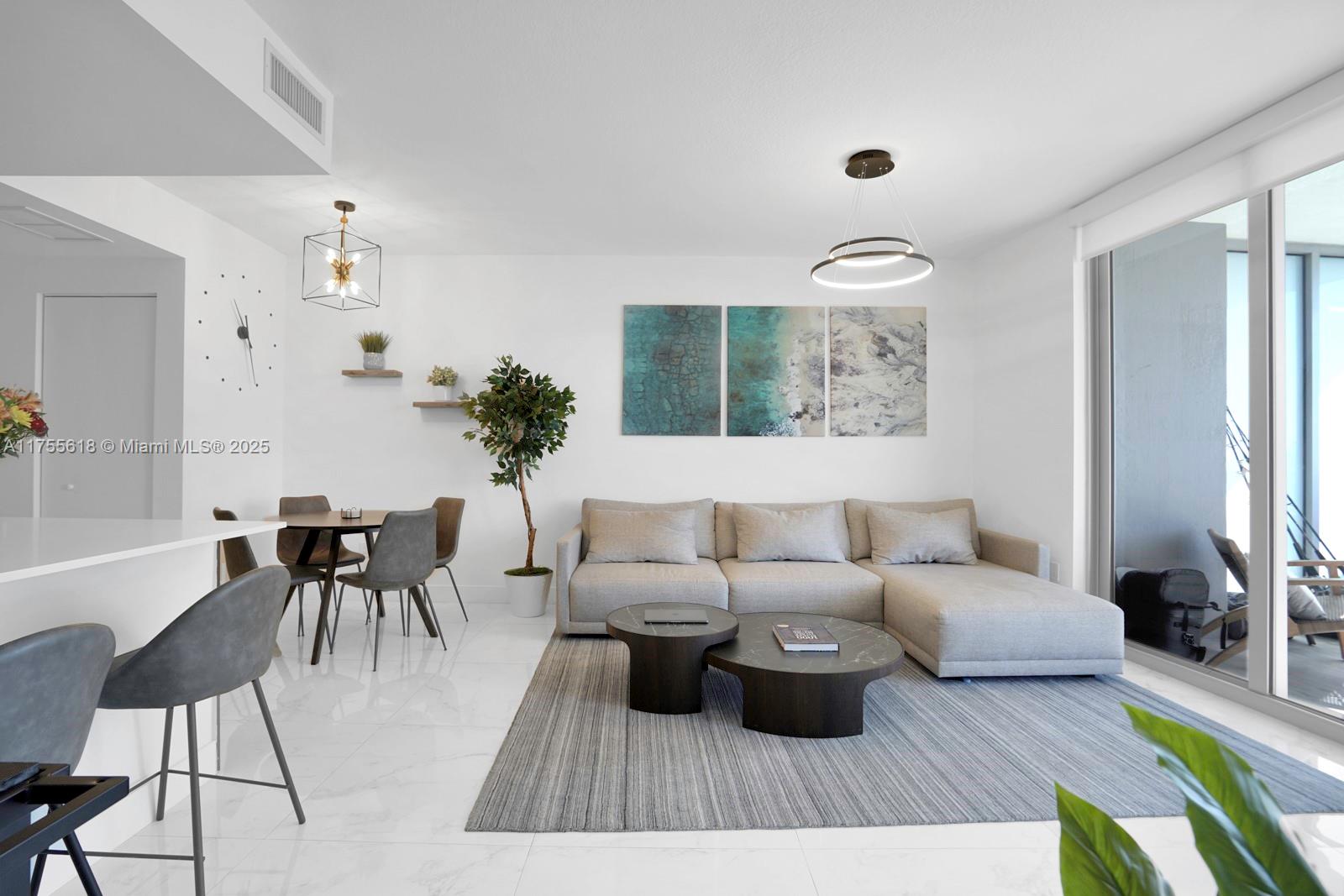 488 NE 18th St # 3804