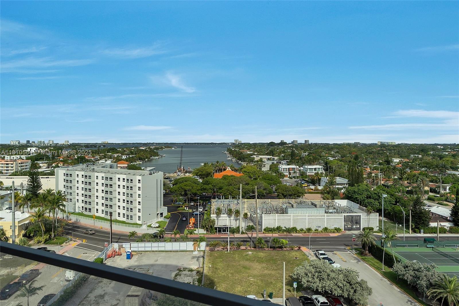 8701 Collins Ave # 905