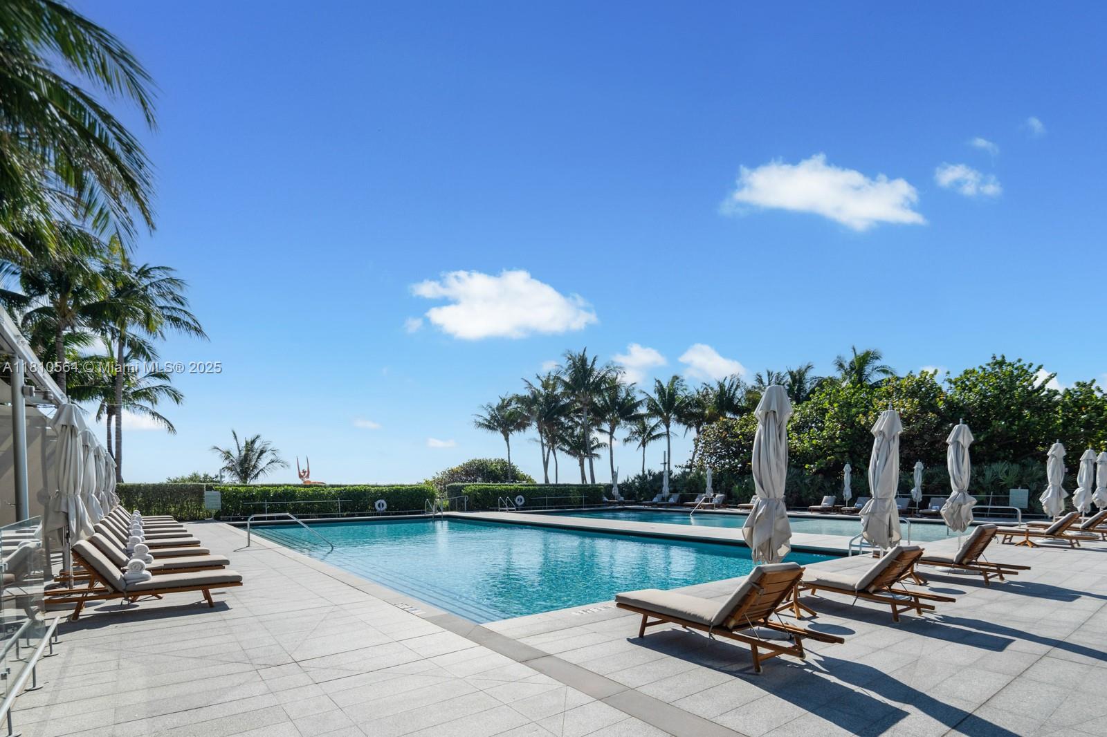 8701 Collins Ave # 905