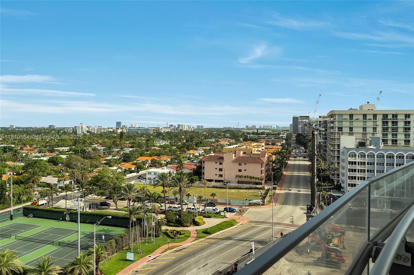 8701 Collins Ave # 905