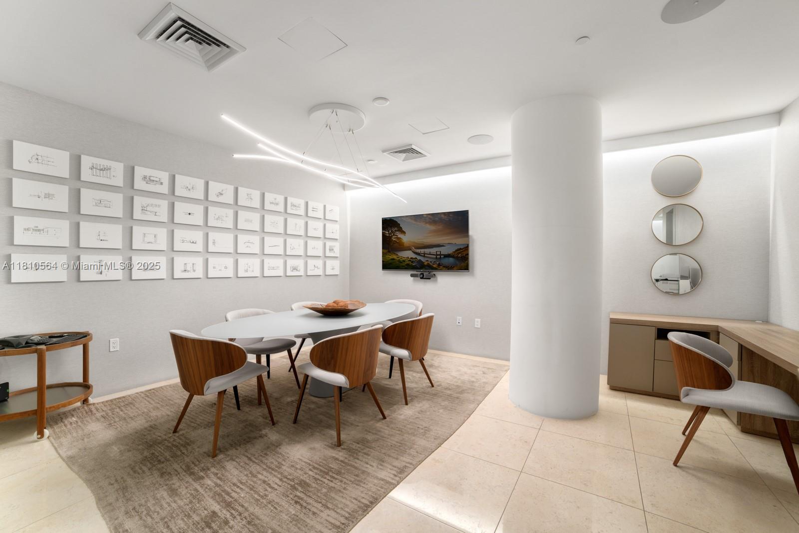 8701 Collins Ave # 905