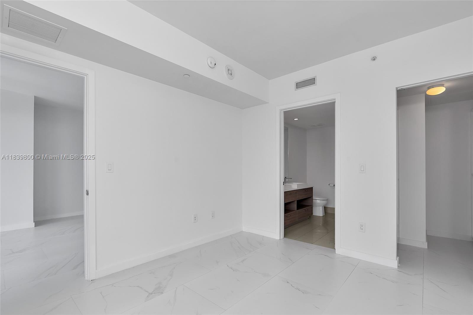 1300 S Miami Ave Unit: 3211