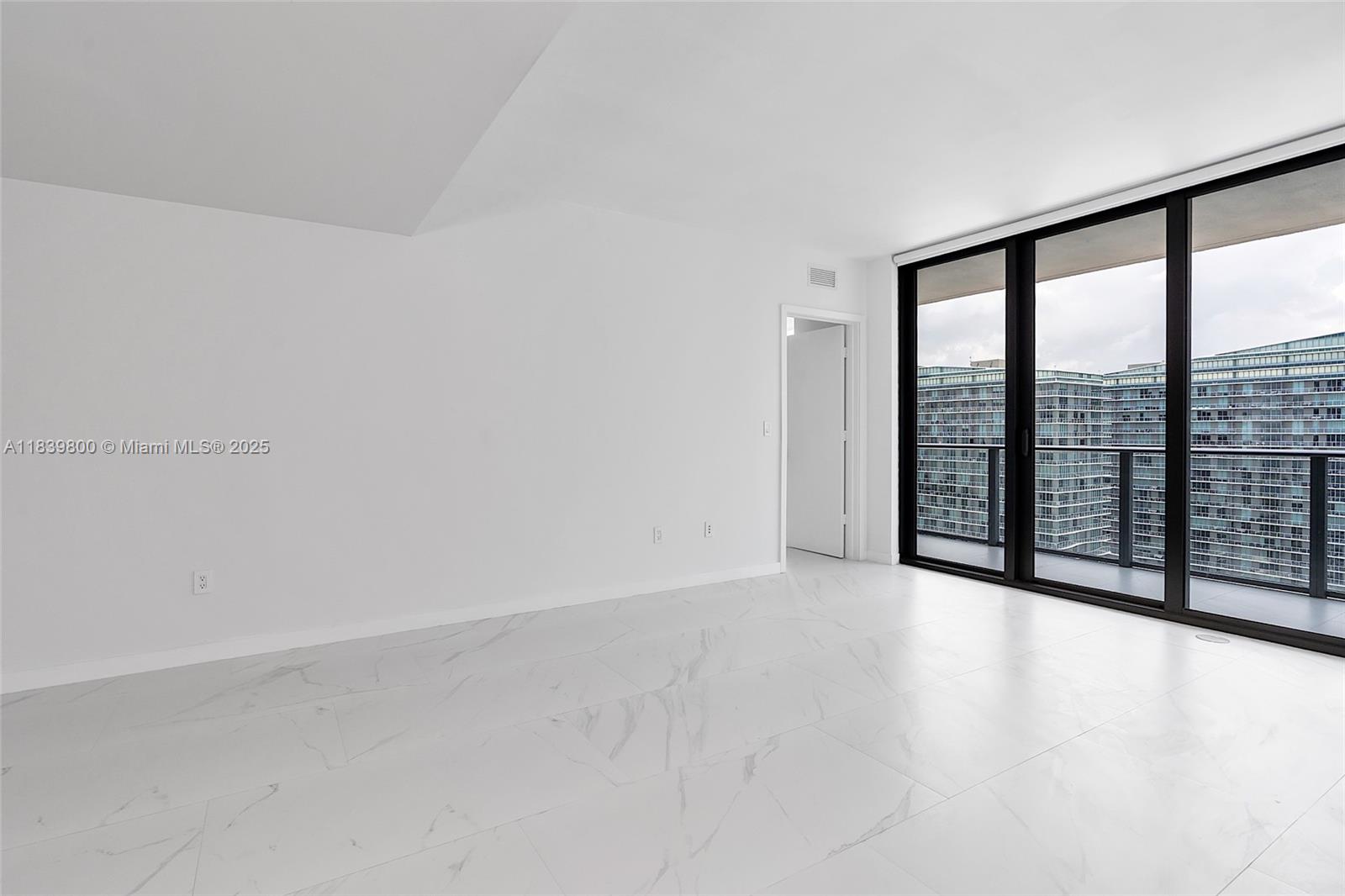 1300 S Miami Ave Unit: 3211
