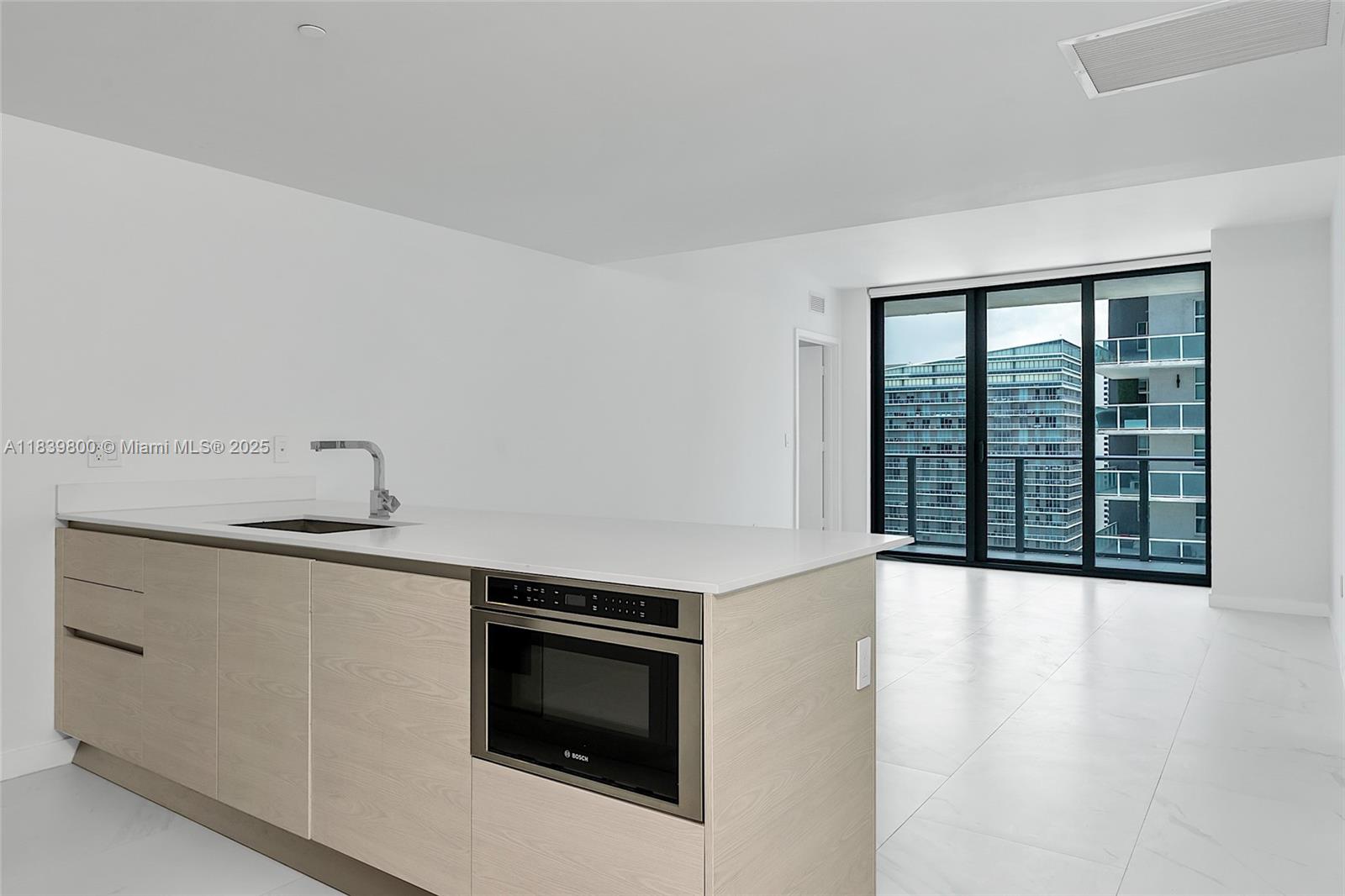1300 S Miami Ave Unit: 3211