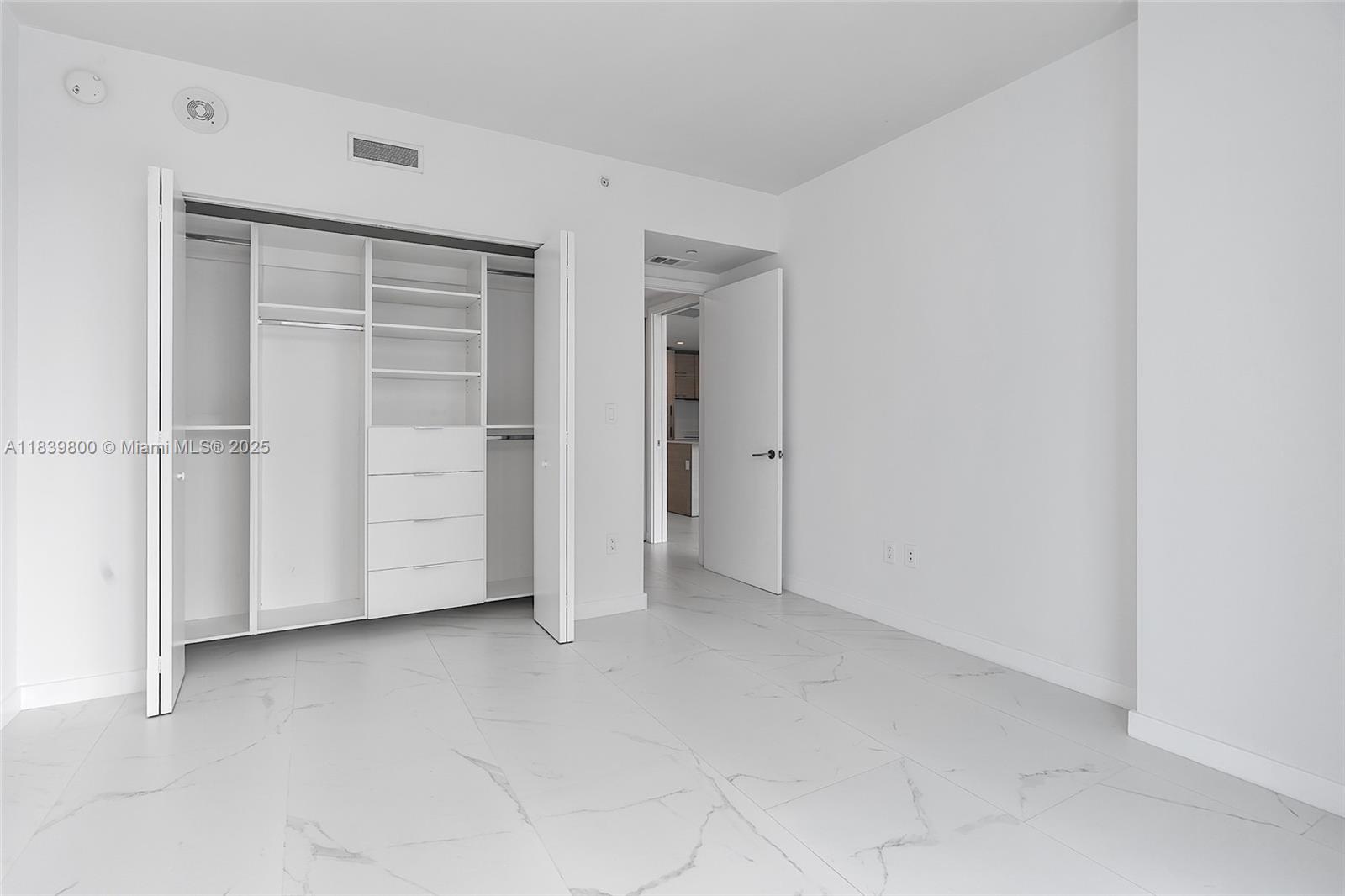 1300 S Miami Ave Unit: 3211