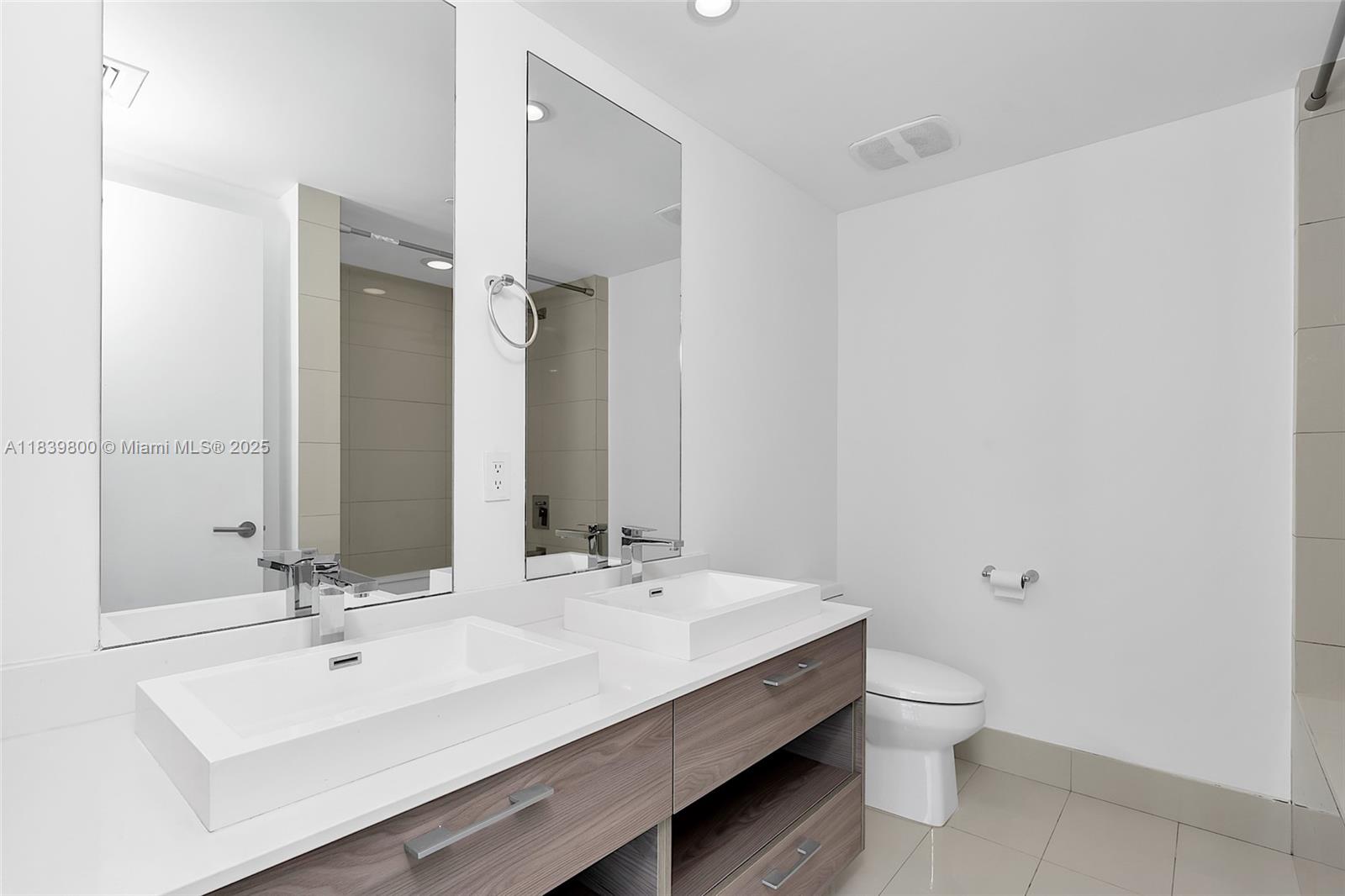1300 S Miami Ave Unit: 3211