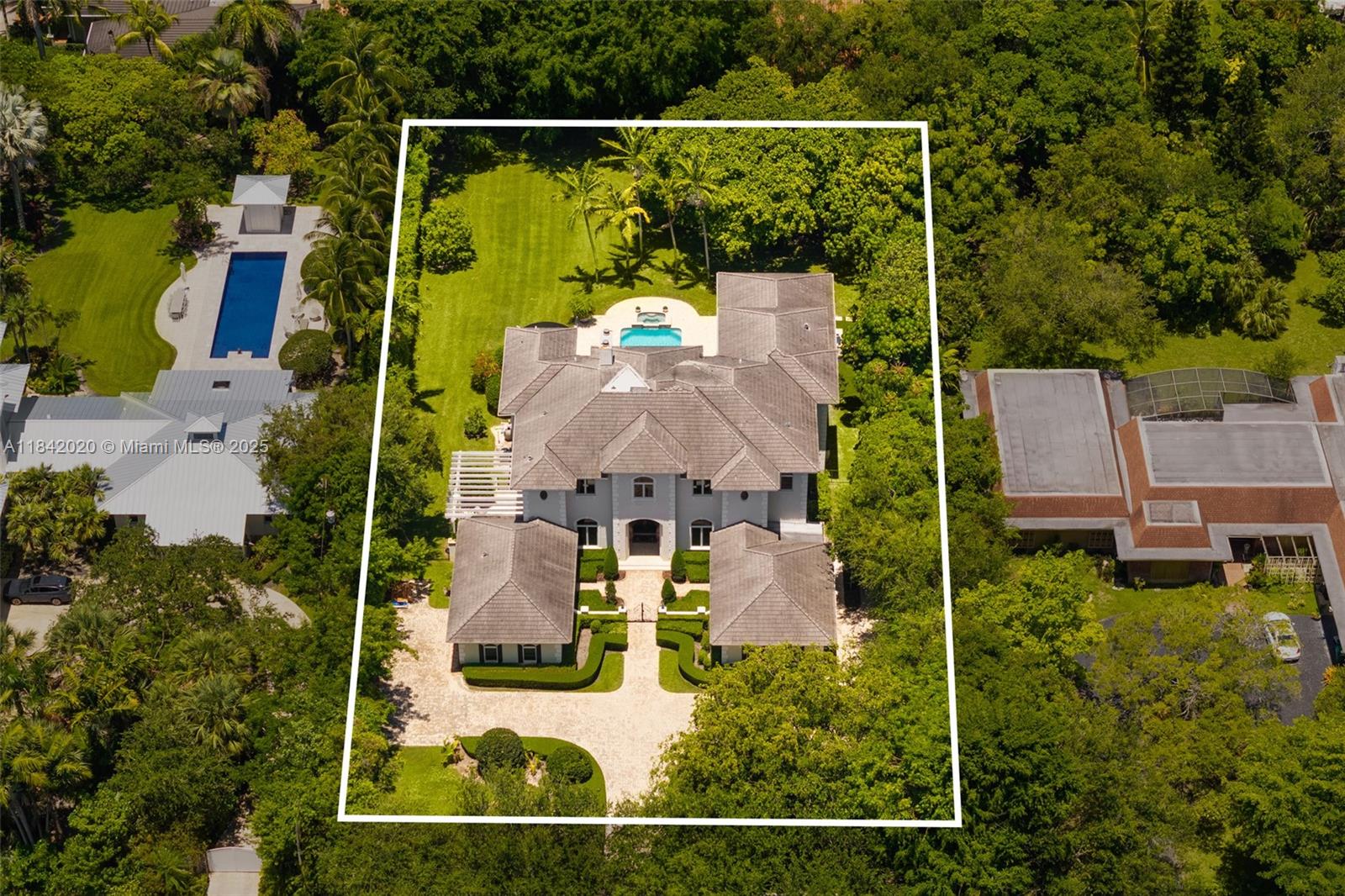 8252 School House Rd