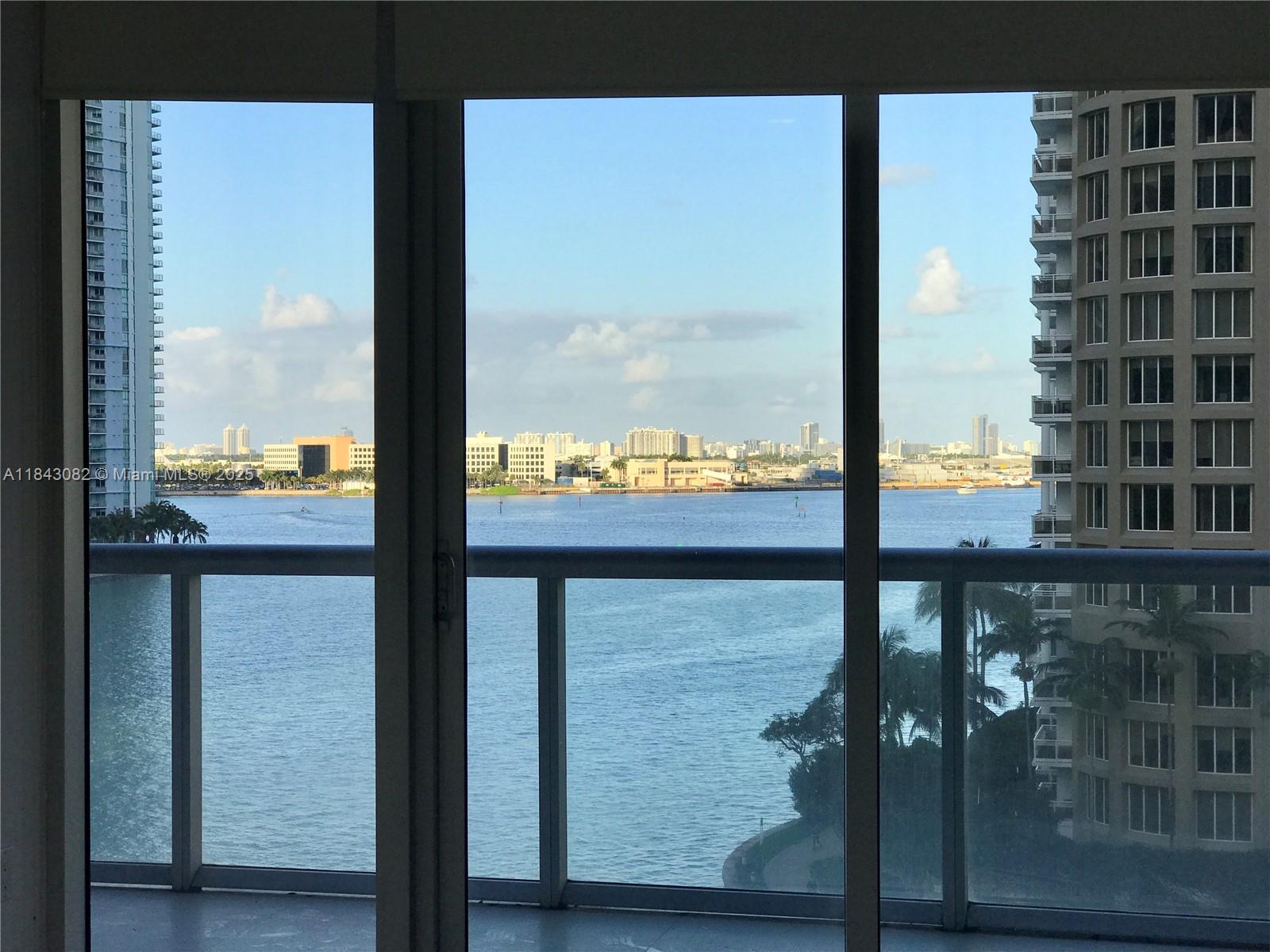 465 Brickell Ave # 717, Miami Unit: B 717