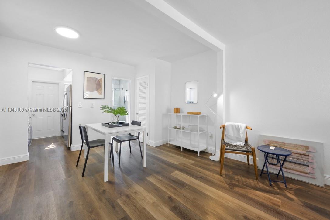 921 Meridian Ave # 11