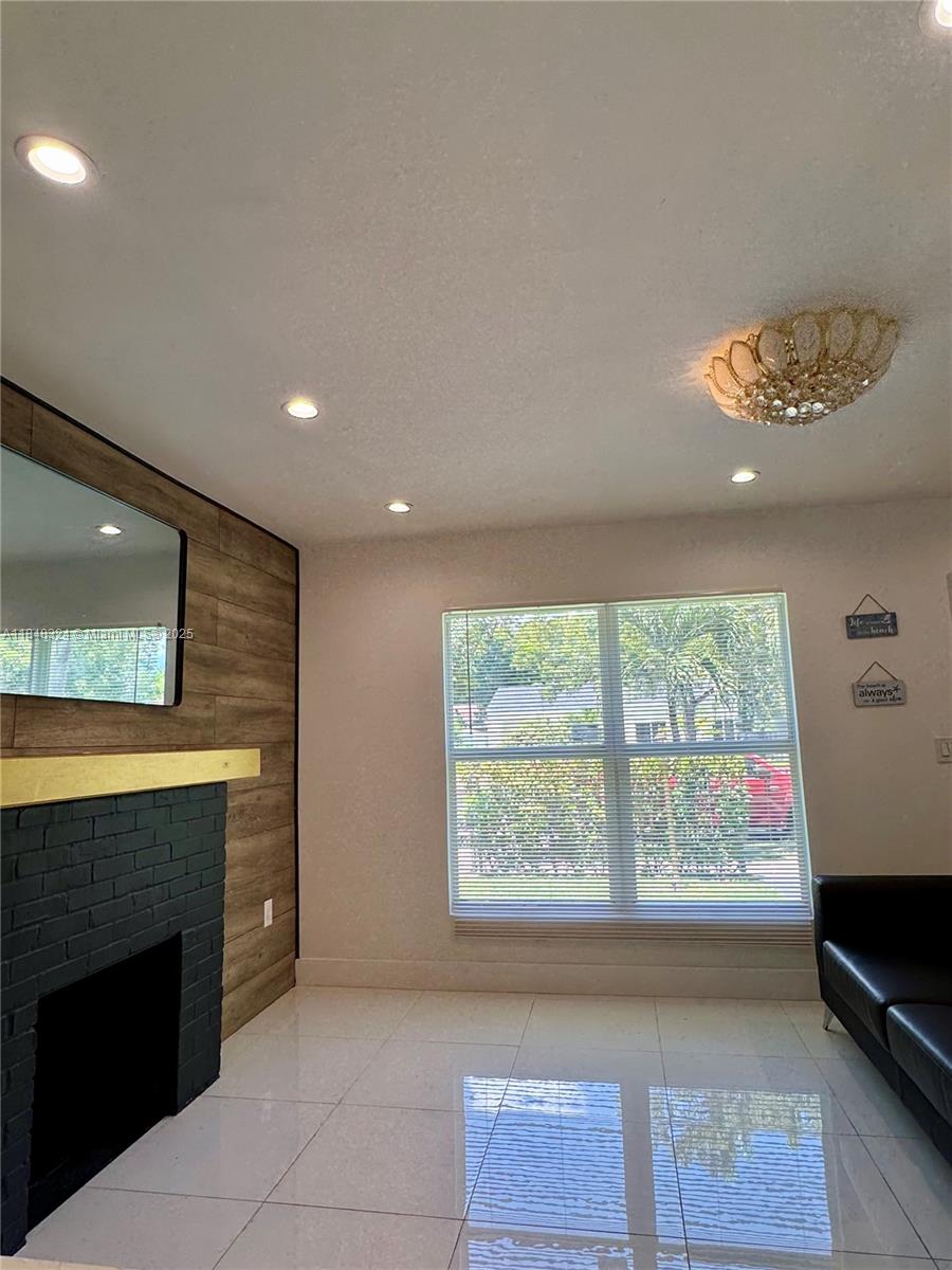 766 NW 45th St