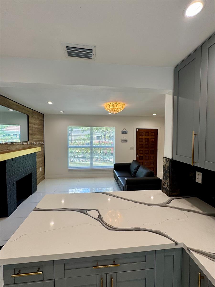766 NW 45th St