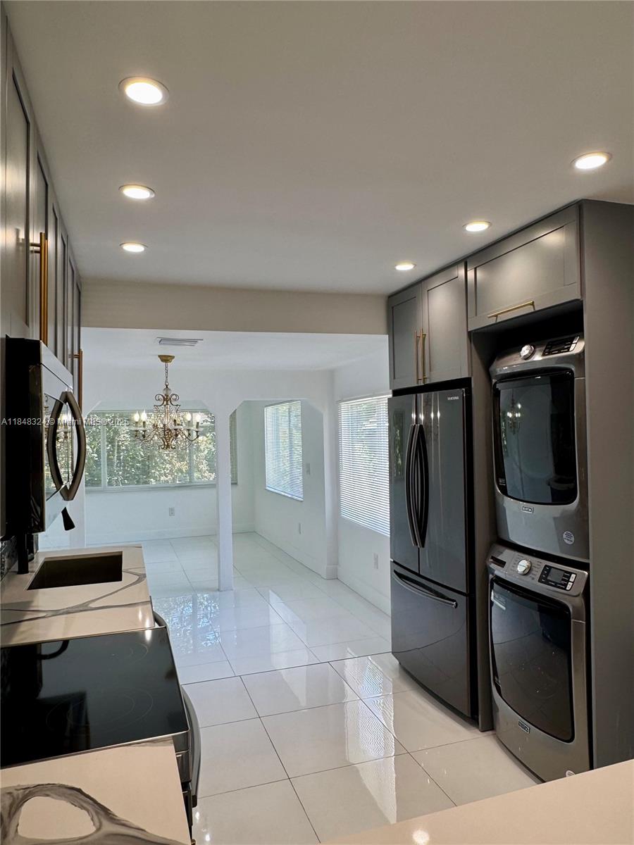 766 NW 45th St