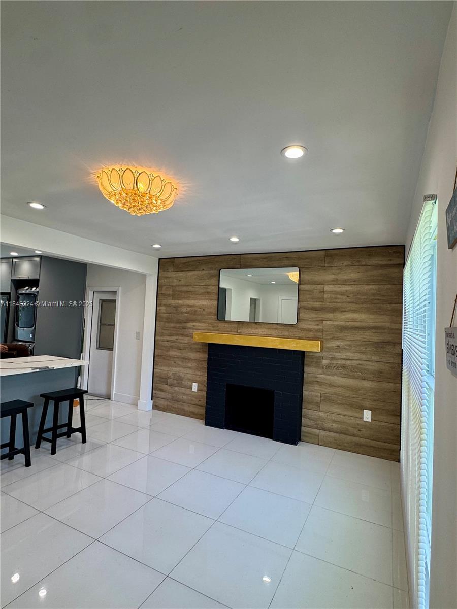 766 NW 45th St
