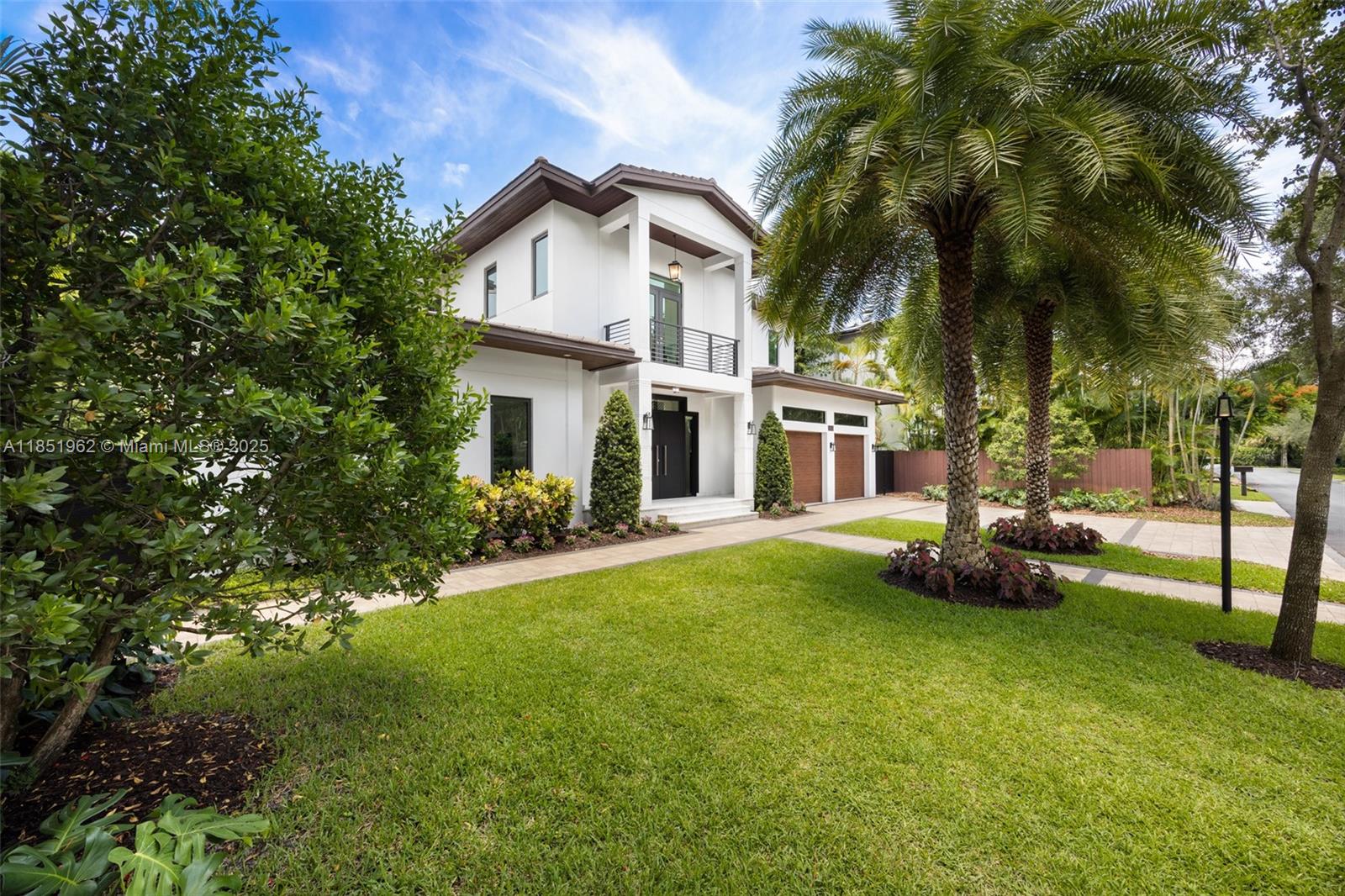 7841 SW 54th Ct