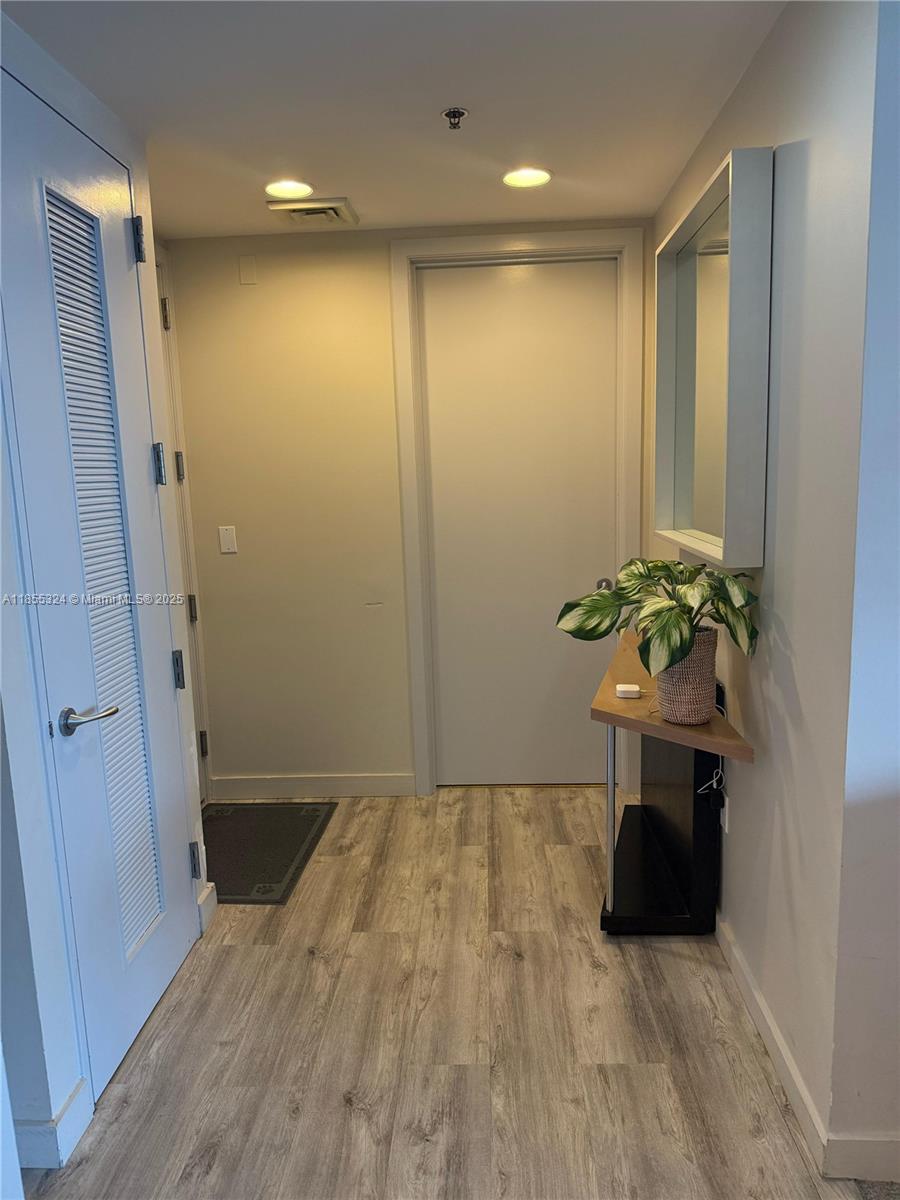 1395 Brickell Ave # 2607
