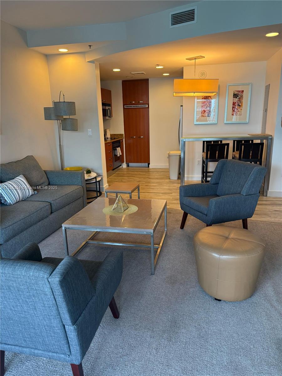 1395 Brickell Ave # 2607