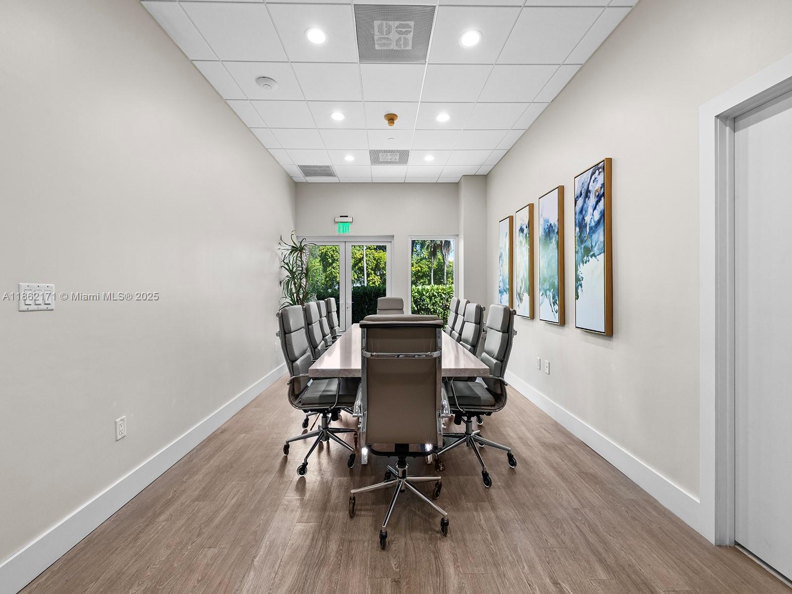 2645 S Bayshore Dr # 304