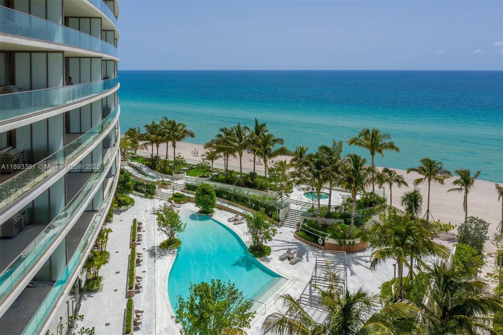 18975 Collins Ave # 3402
