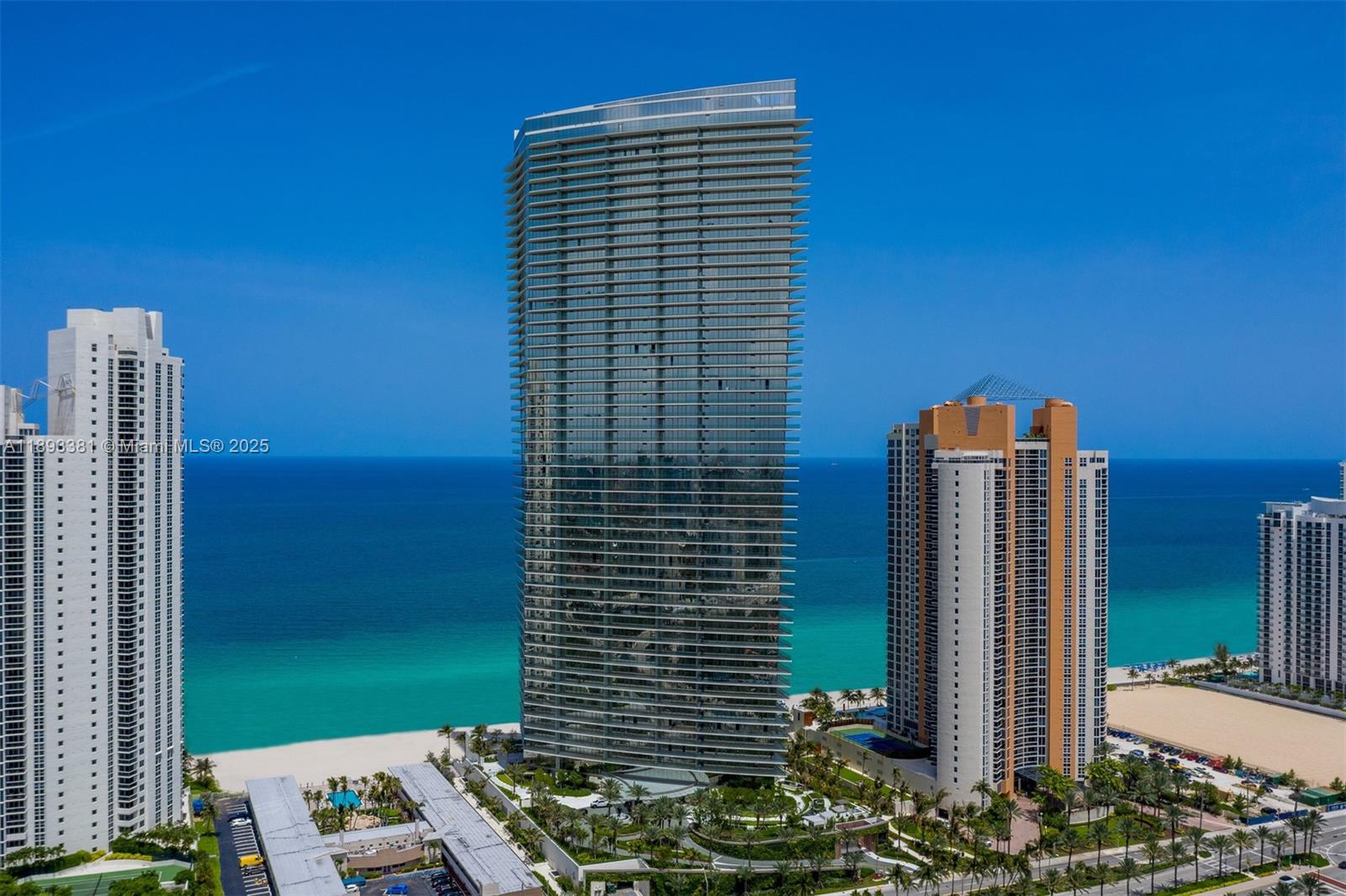 18975 Collins Ave # 3402