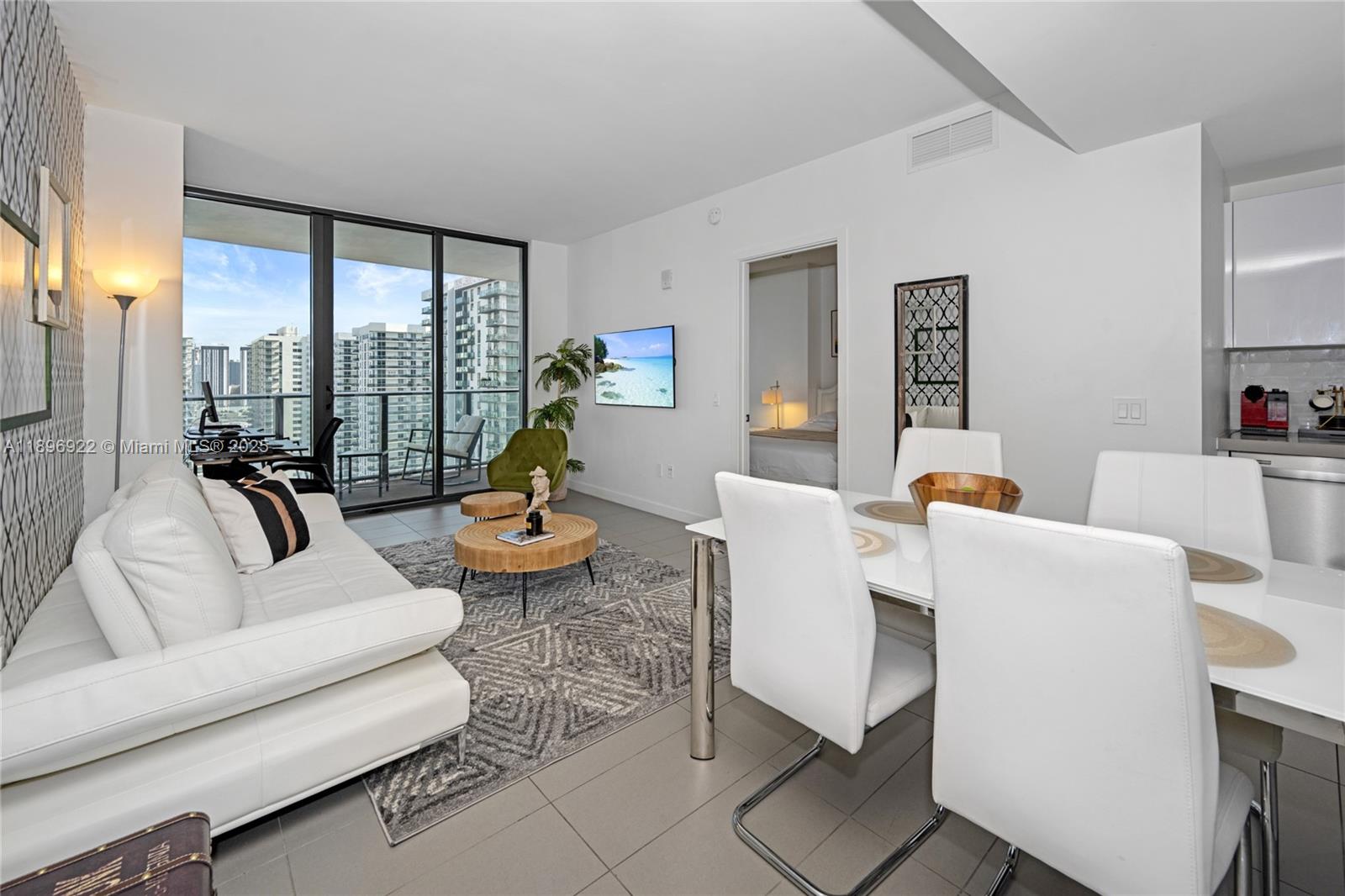 1600 NE 1st Ave # 2809