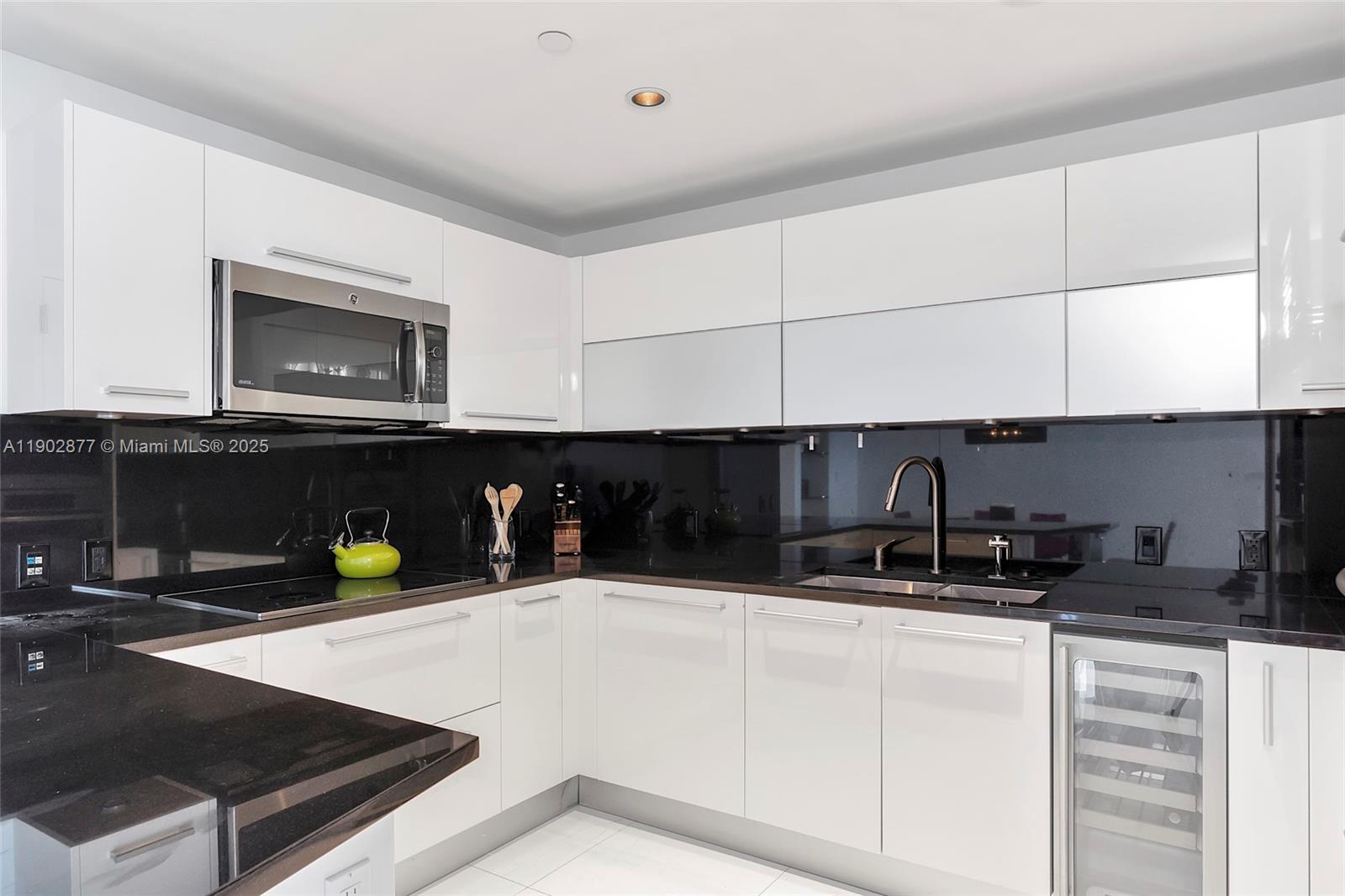 17121 Collins Ave # 2906